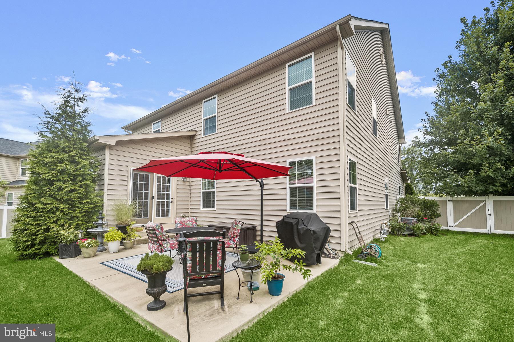 LINDEN GROVE - Residential