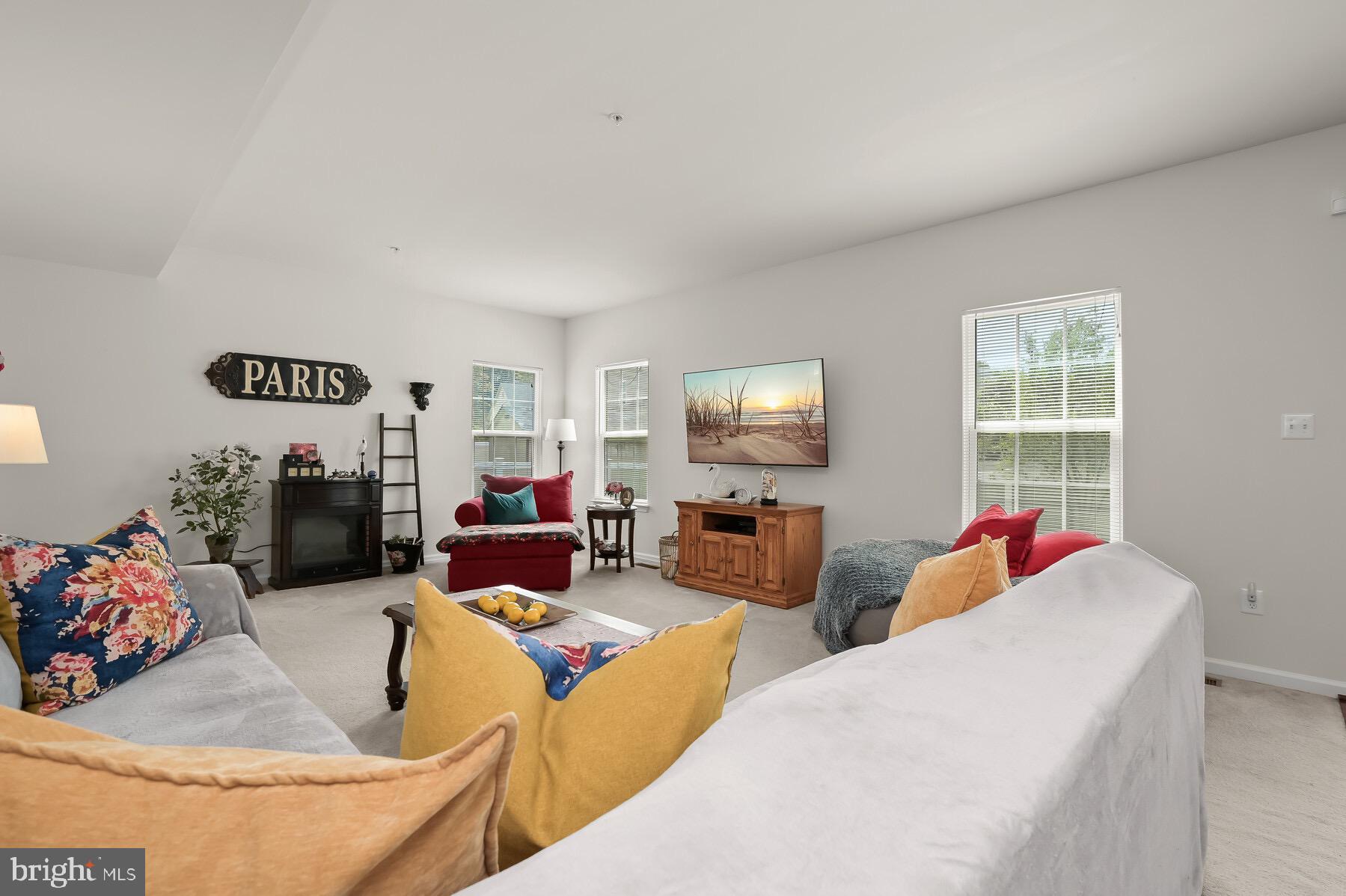 LINDEN GROVE - Residential