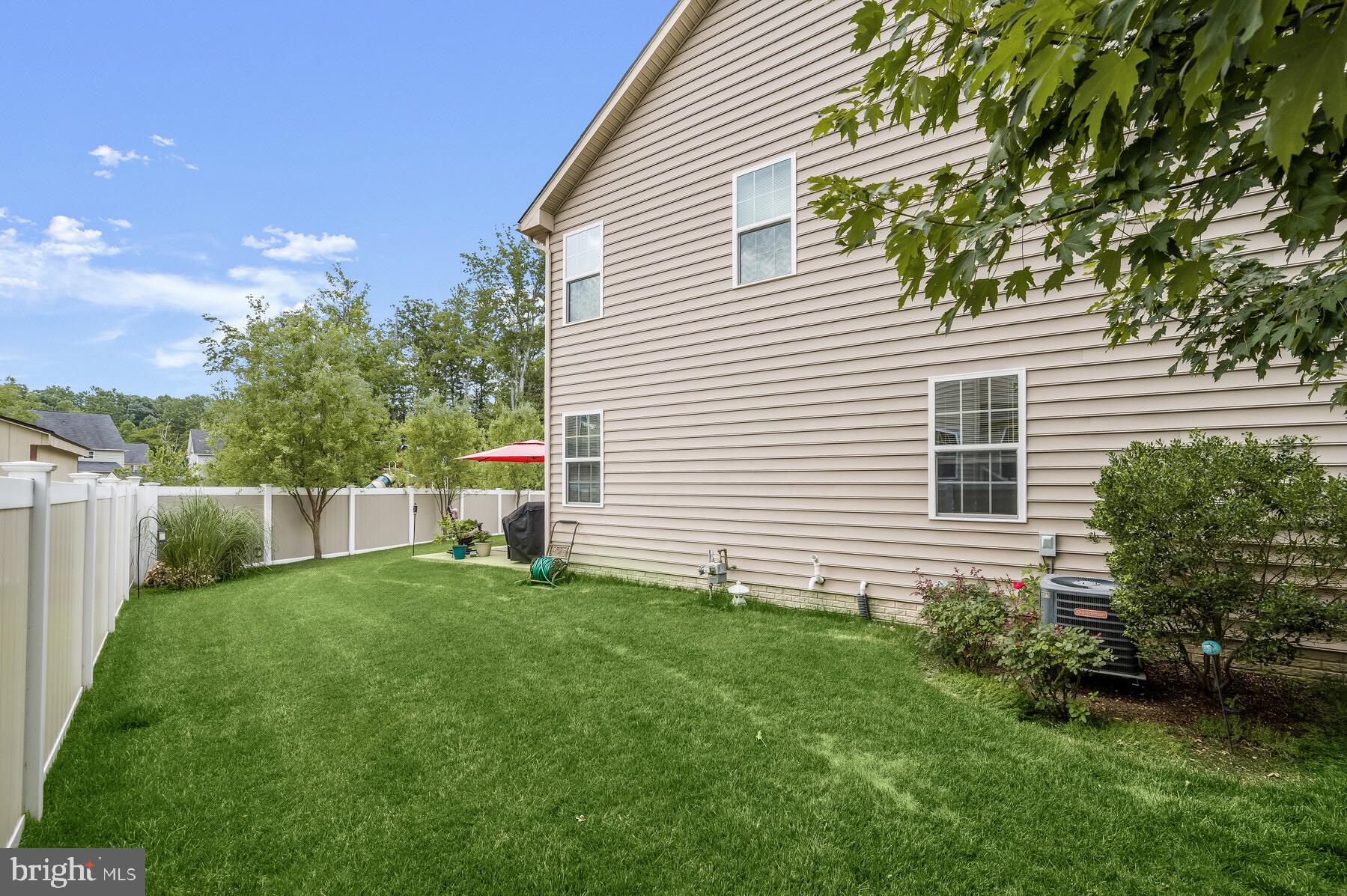 LINDEN GROVE - Residential