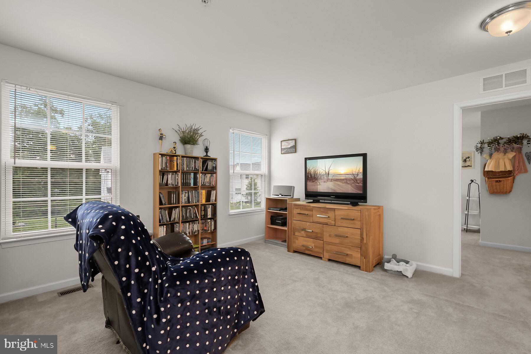 LINDEN GROVE - Residential