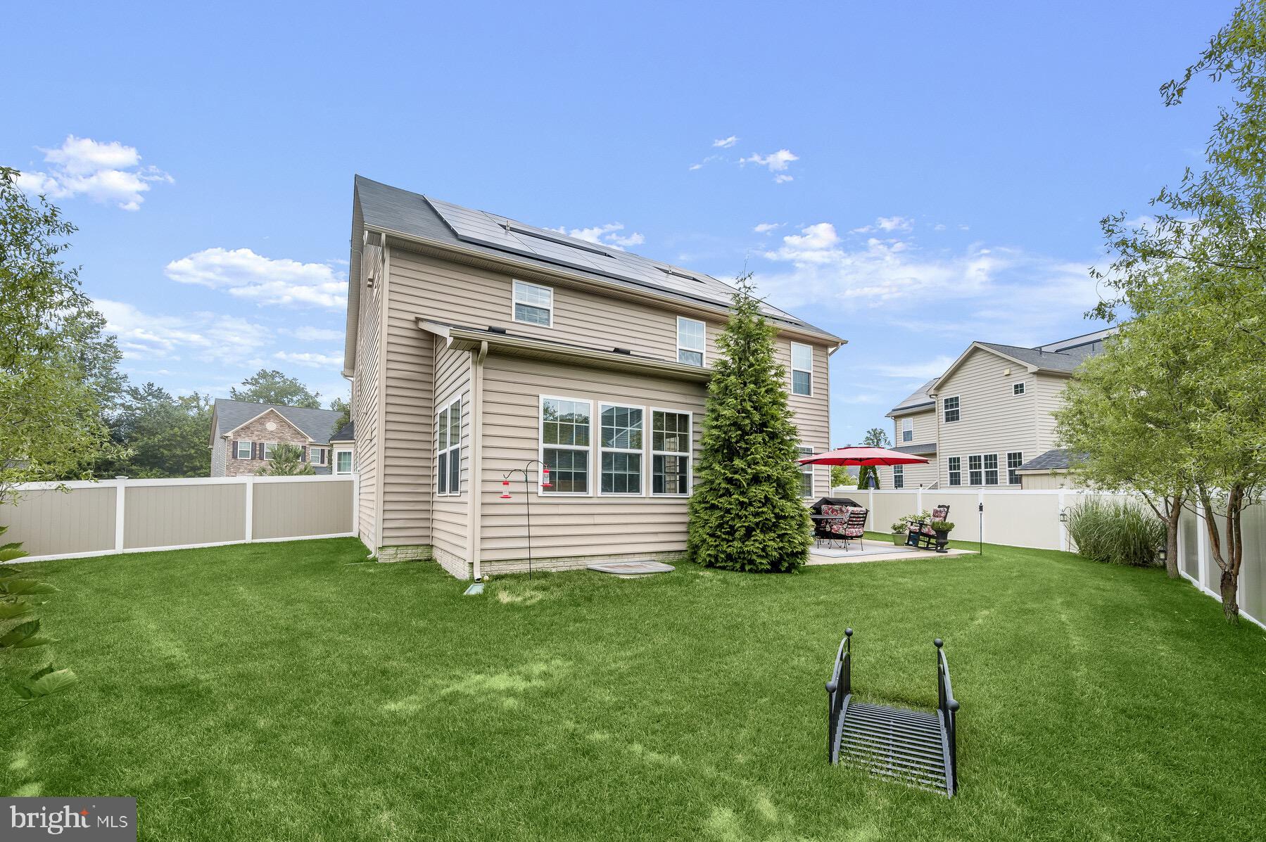 LINDEN GROVE - Residential