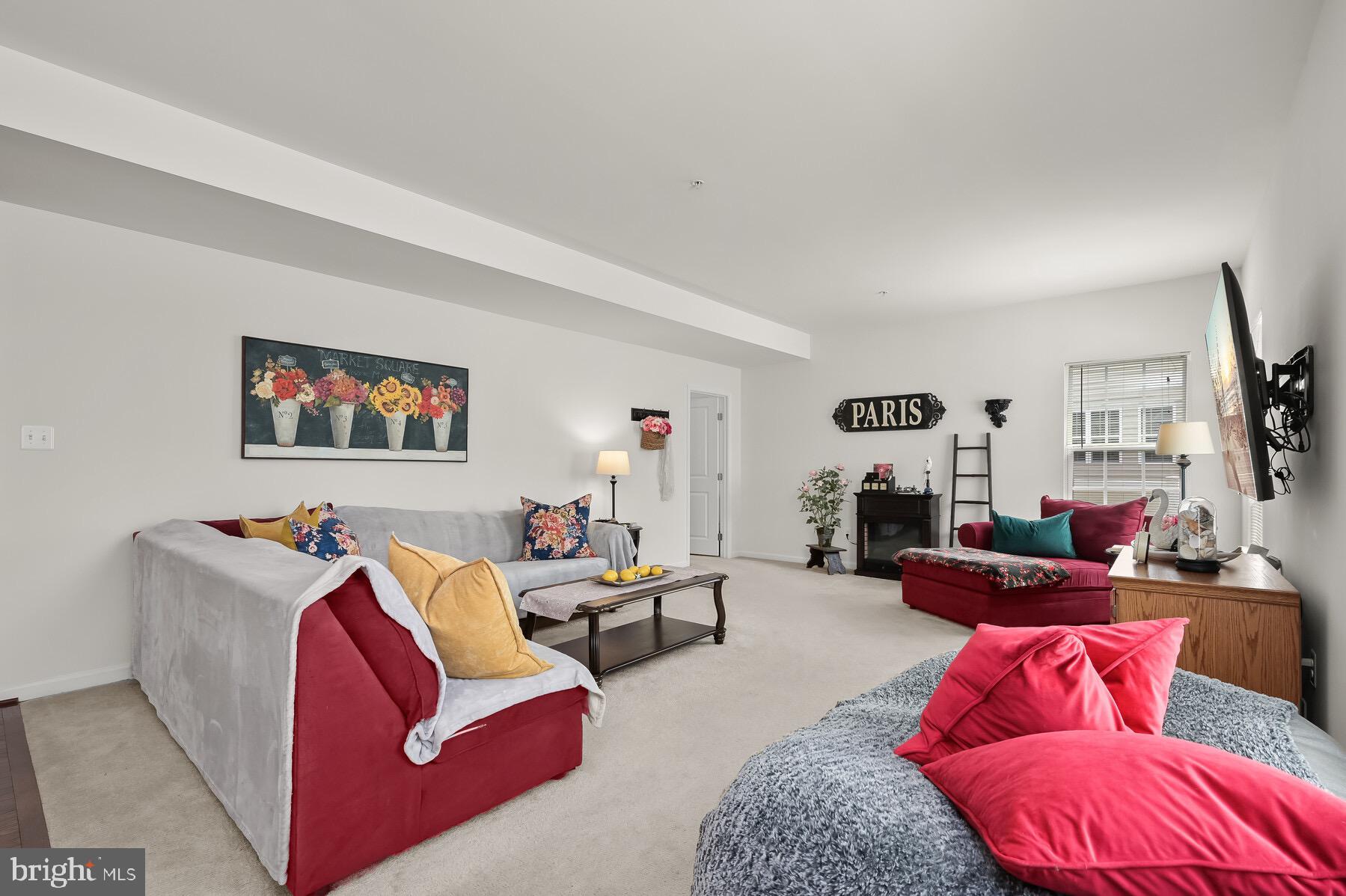 LINDEN GROVE - Residential