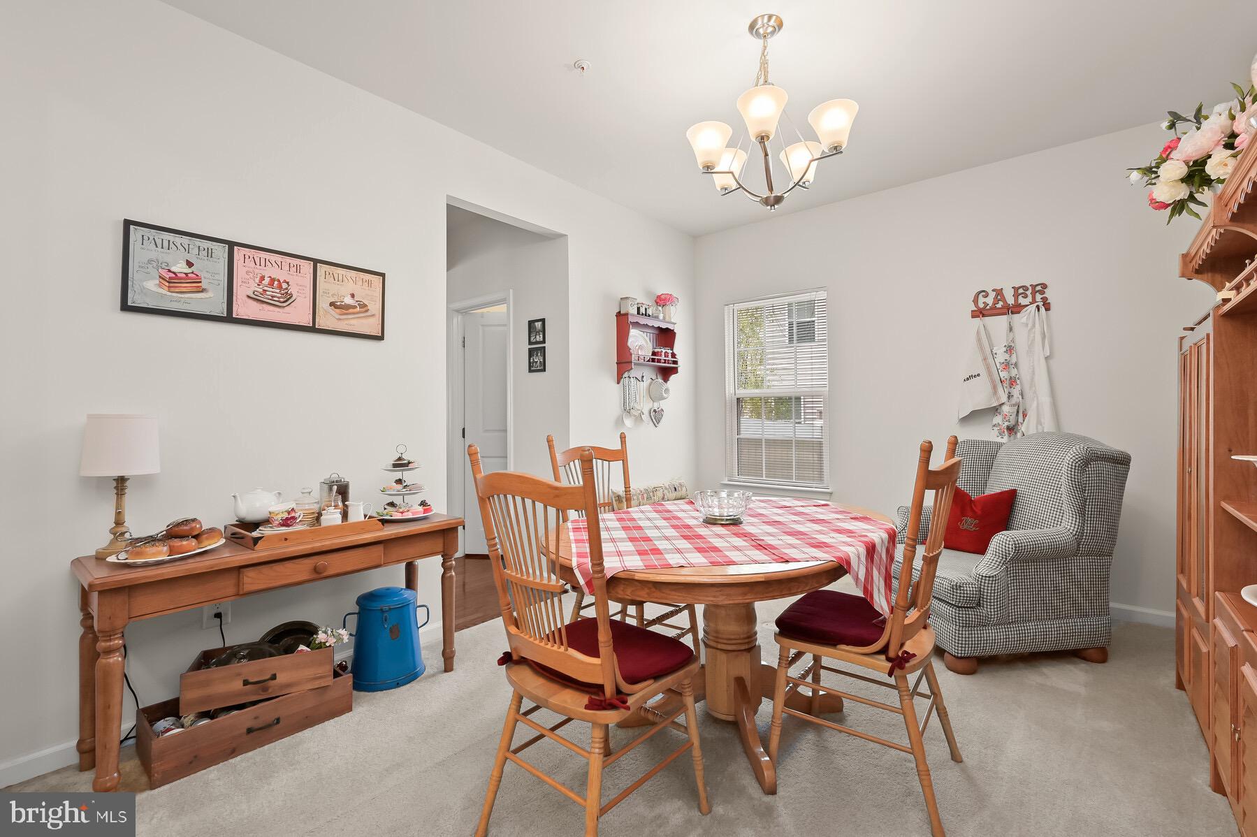 LINDEN GROVE - Residential