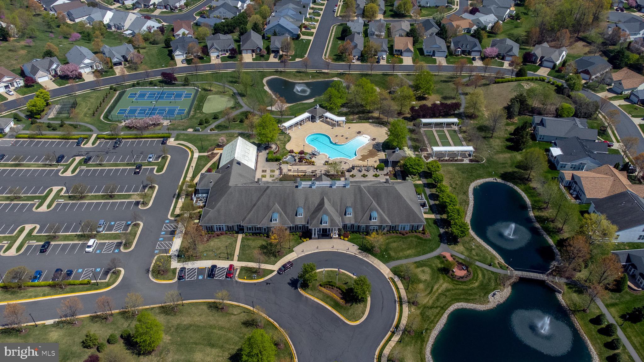 FOUR SEASONS IN HISTORIC VIRGINIA - Residential