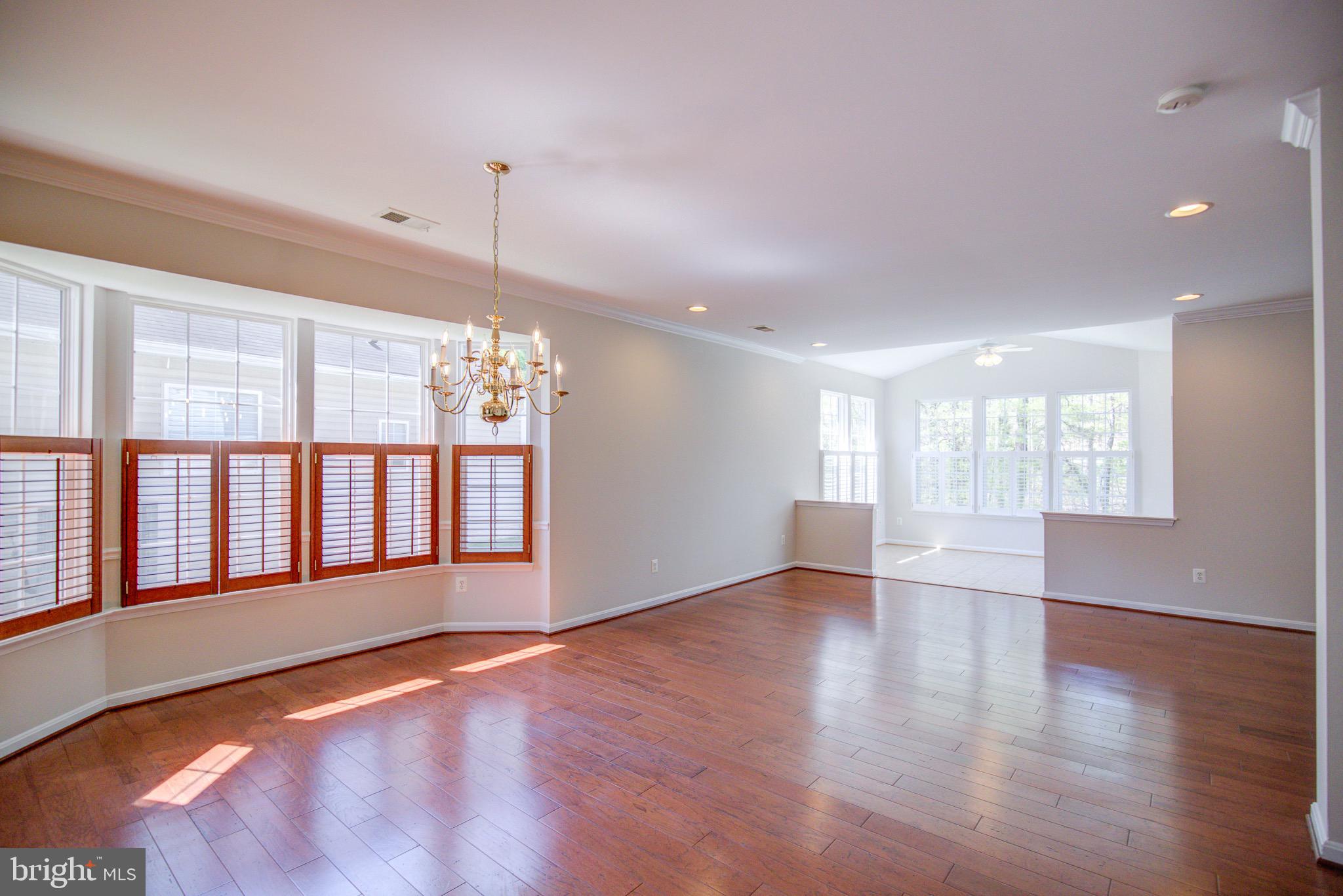 FOUR SEASONS IN HISTORIC VIRGINIA - Residential