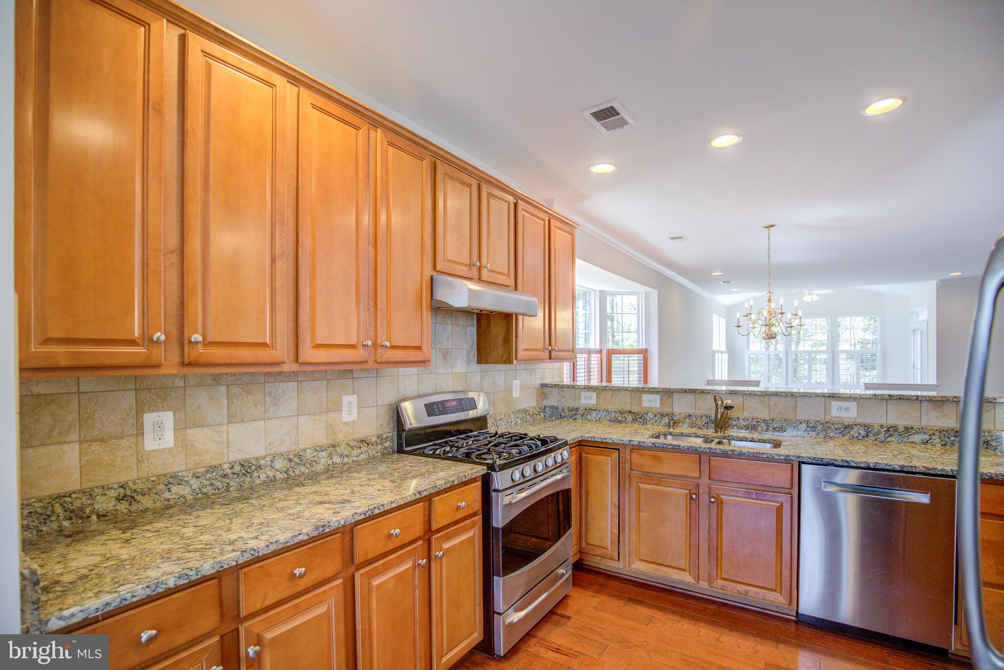 FOUR SEASONS IN HISTORIC VIRGINIA - Residential