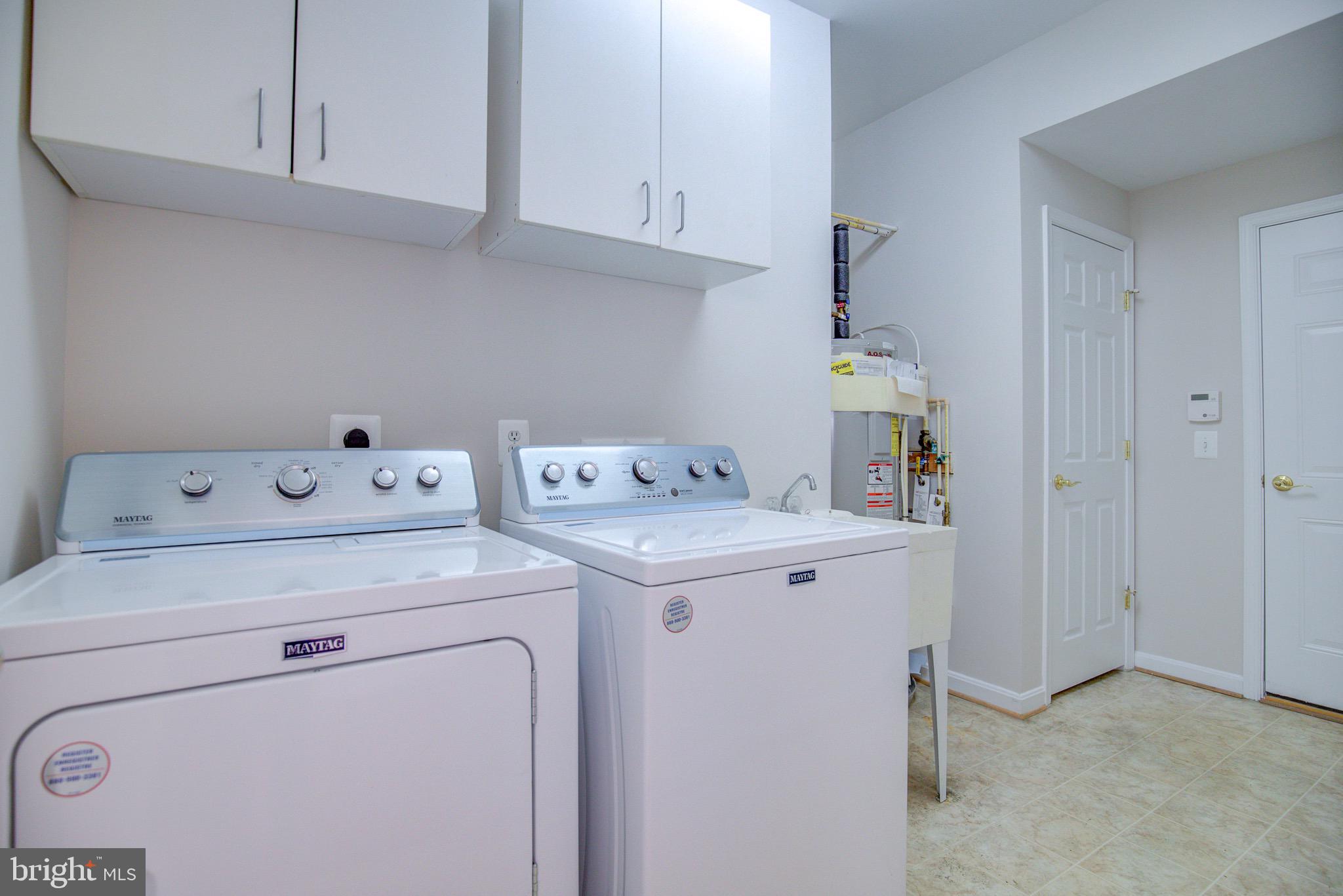 FOUR SEASONS IN HISTORIC VIRGINIA - Residential