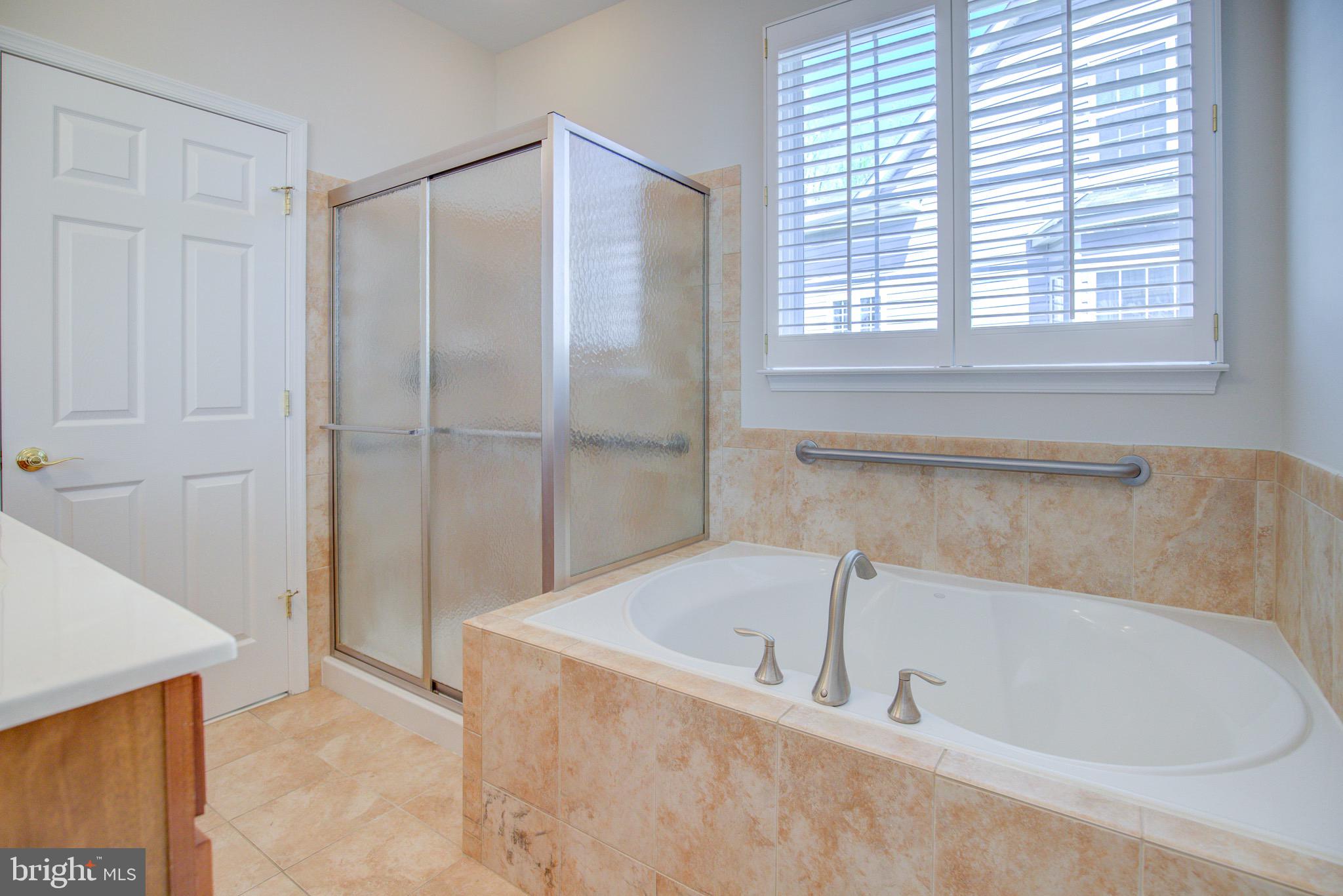 FOUR SEASONS IN HISTORIC VIRGINIA - Residential