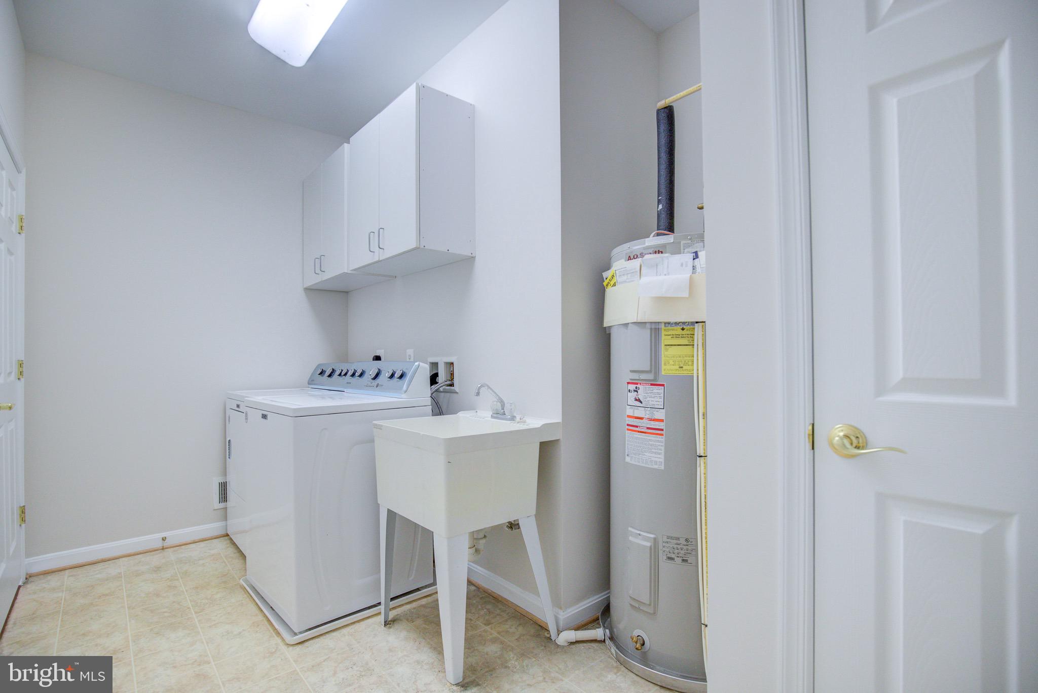 FOUR SEASONS IN HISTORIC VIRGINIA - Residential