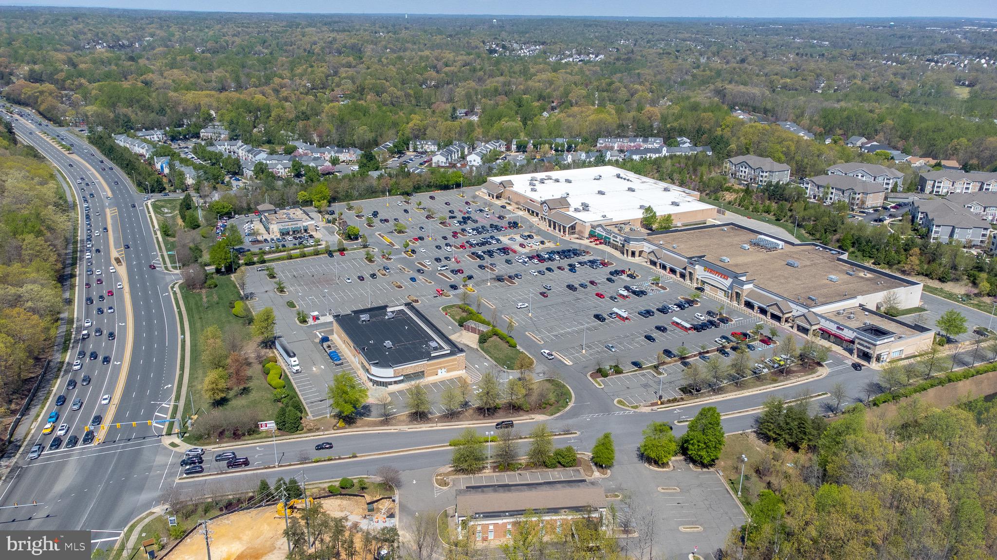 FOUR SEASONS IN HISTORIC VIRGINIA - Residential