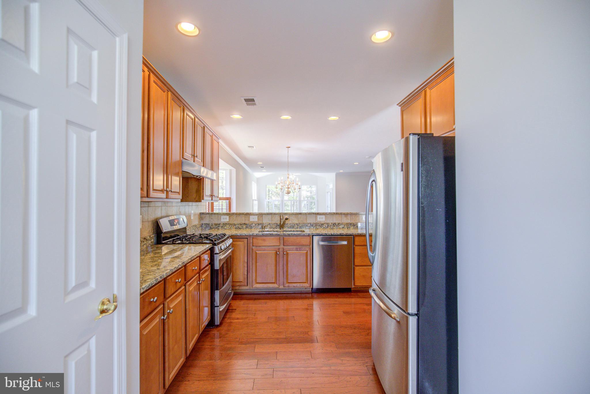 FOUR SEASONS IN HISTORIC VIRGINIA - Residential