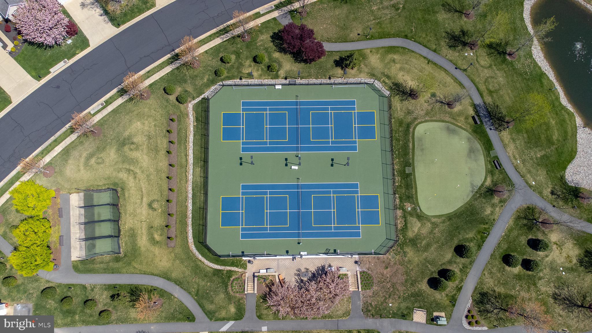 FOUR SEASONS IN HISTORIC VIRGINIA - Residential