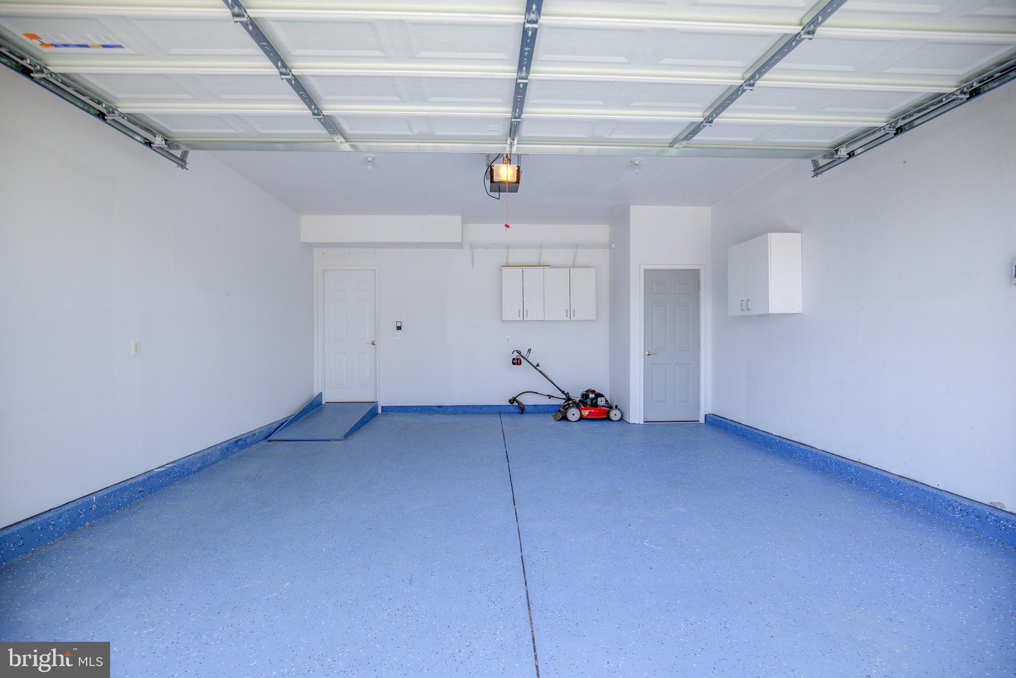 FOUR SEASONS IN HISTORIC VIRGINIA - Residential