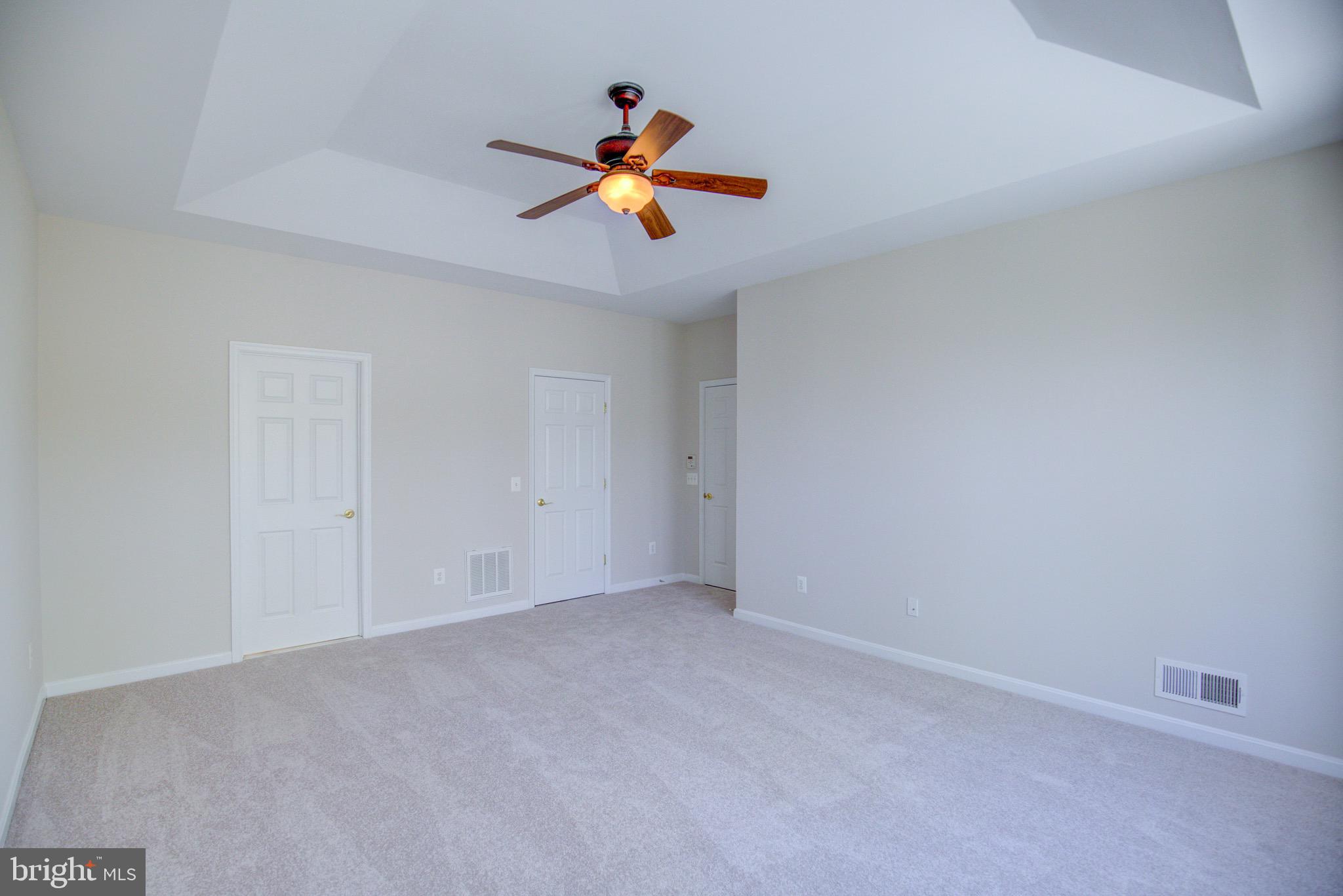 FOUR SEASONS IN HISTORIC VIRGINIA - Residential