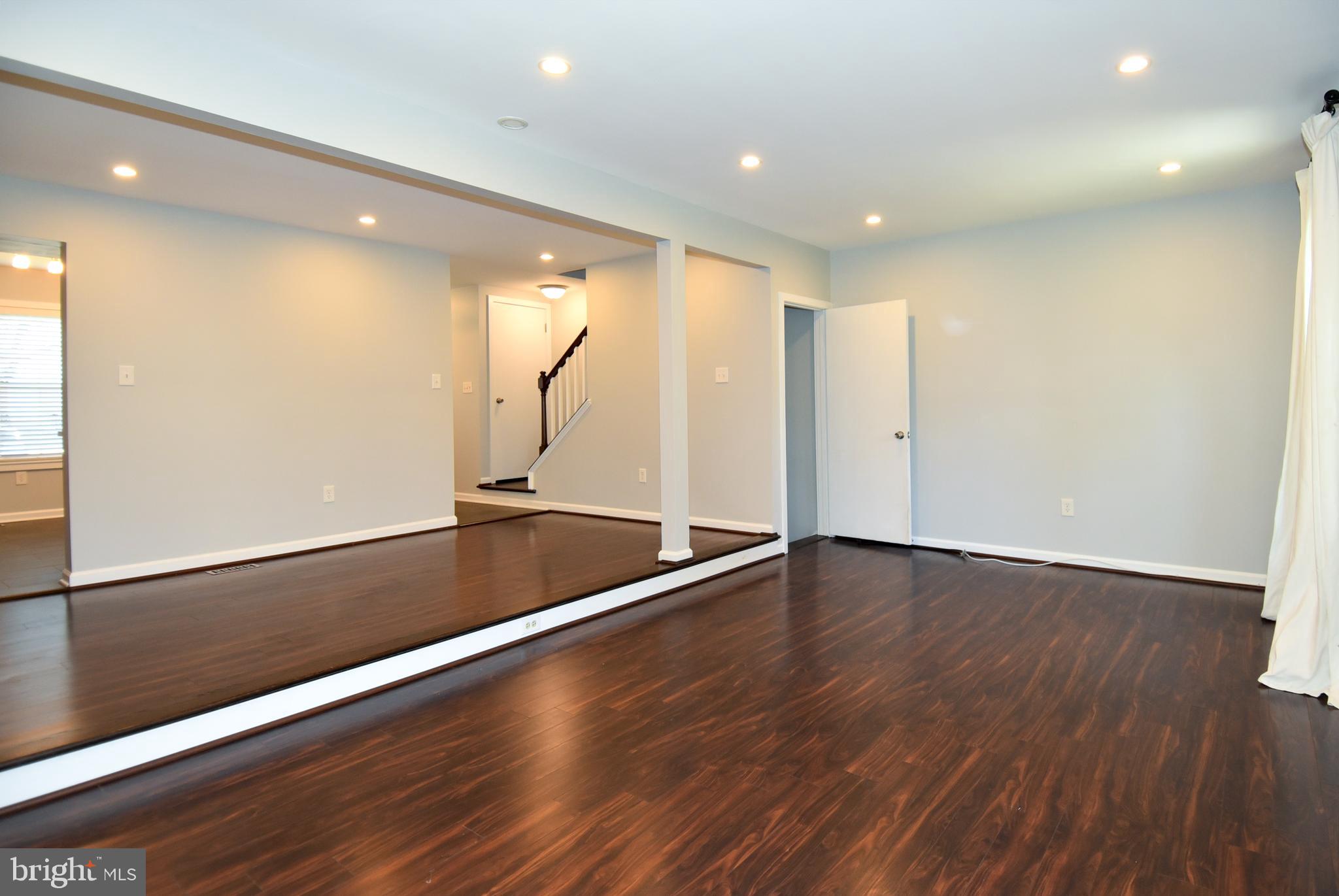 DERWOOD STATION - Residential Lease