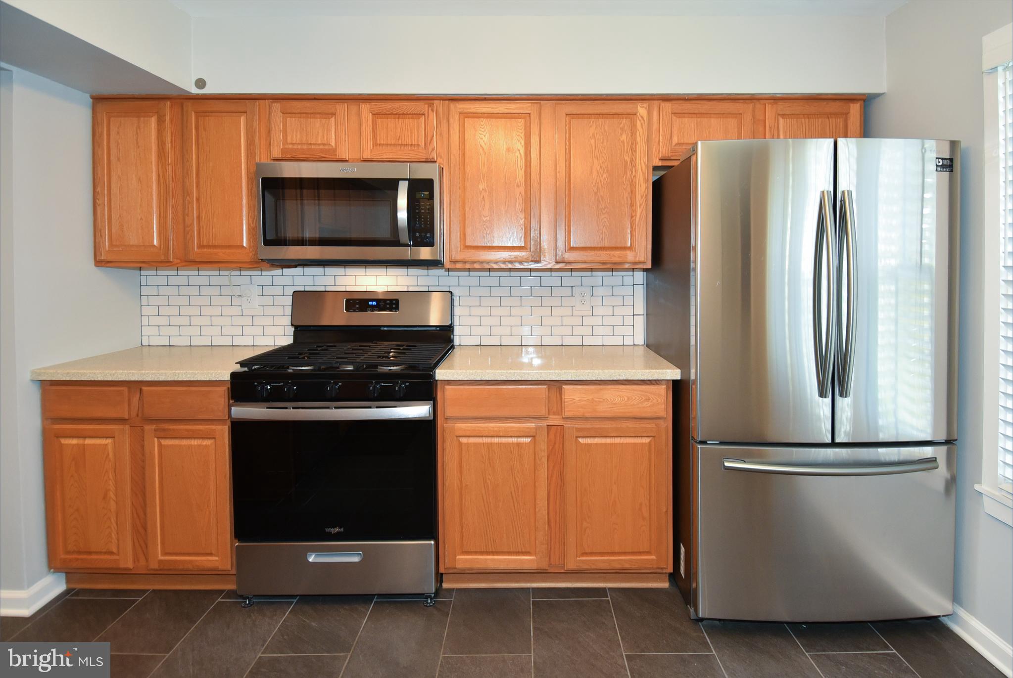 DERWOOD STATION - Residential Lease