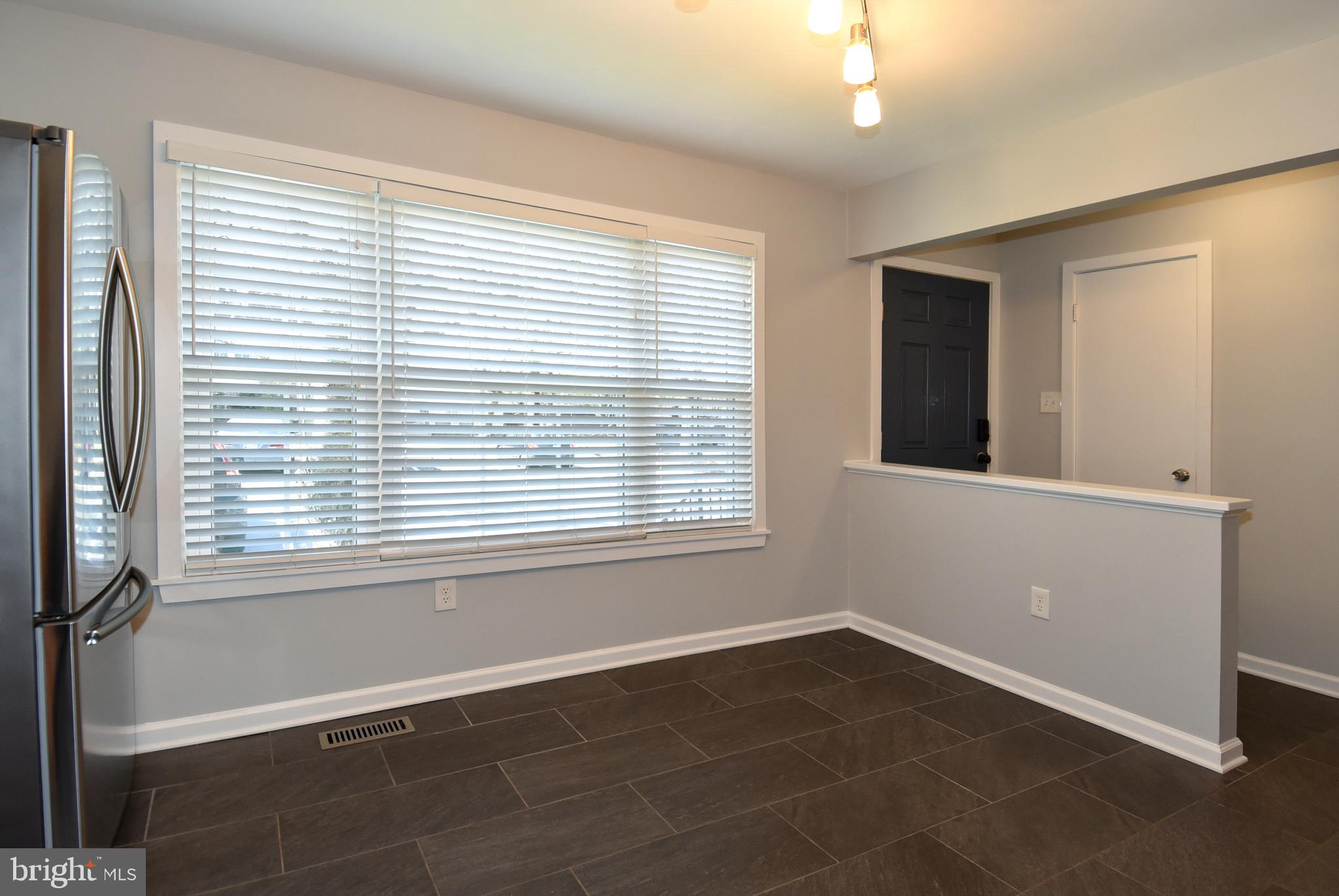 DERWOOD STATION - Residential Lease