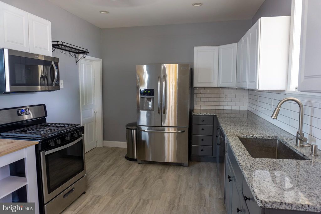 Photo of 232 W 4th Avenue, CONSHOHOCKEN, PA 19428 (MLS # PAMC2152704)