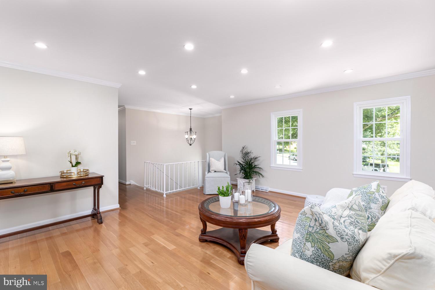 MIDDLERIDGE - Residential