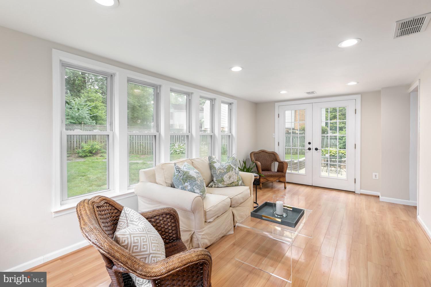 MIDDLERIDGE - Residential