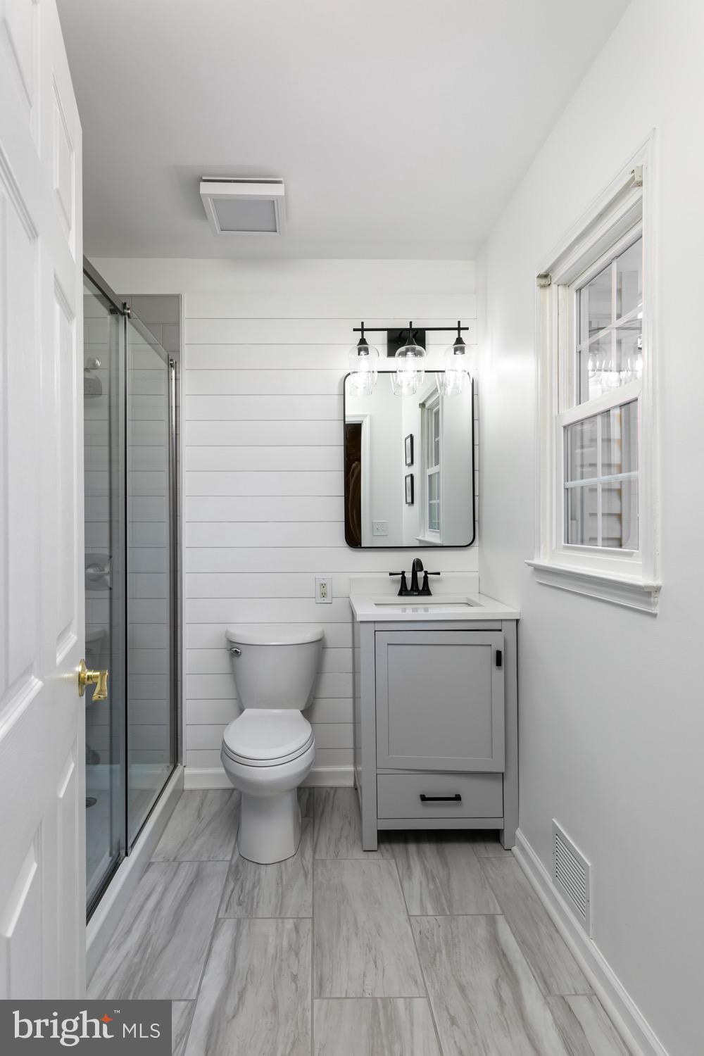 MIDDLERIDGE - Residential