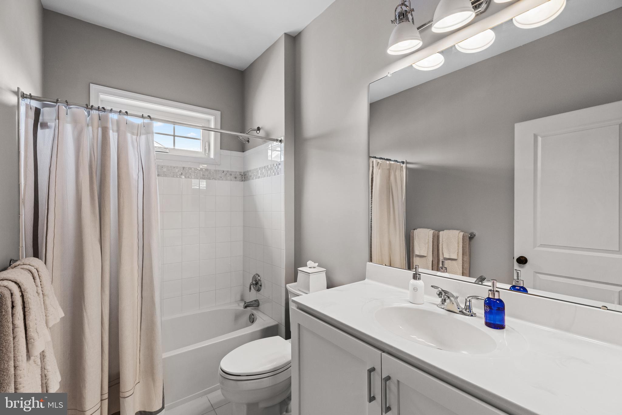 DOYLESTOWN GREENE - Residential