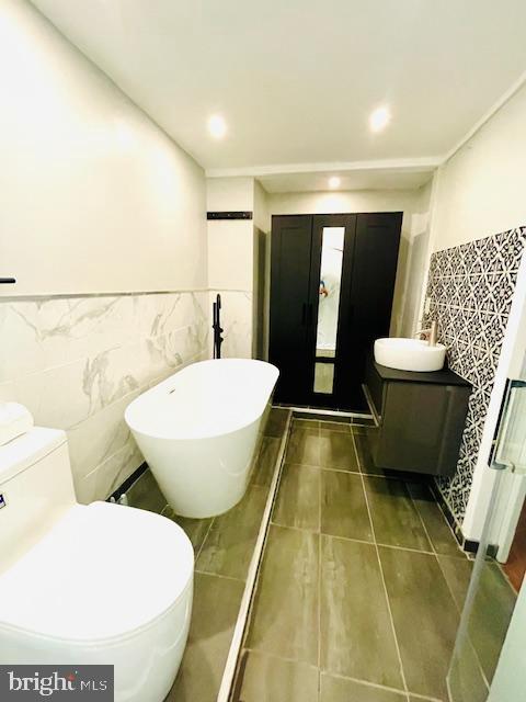 POINT BREEZE - Residential