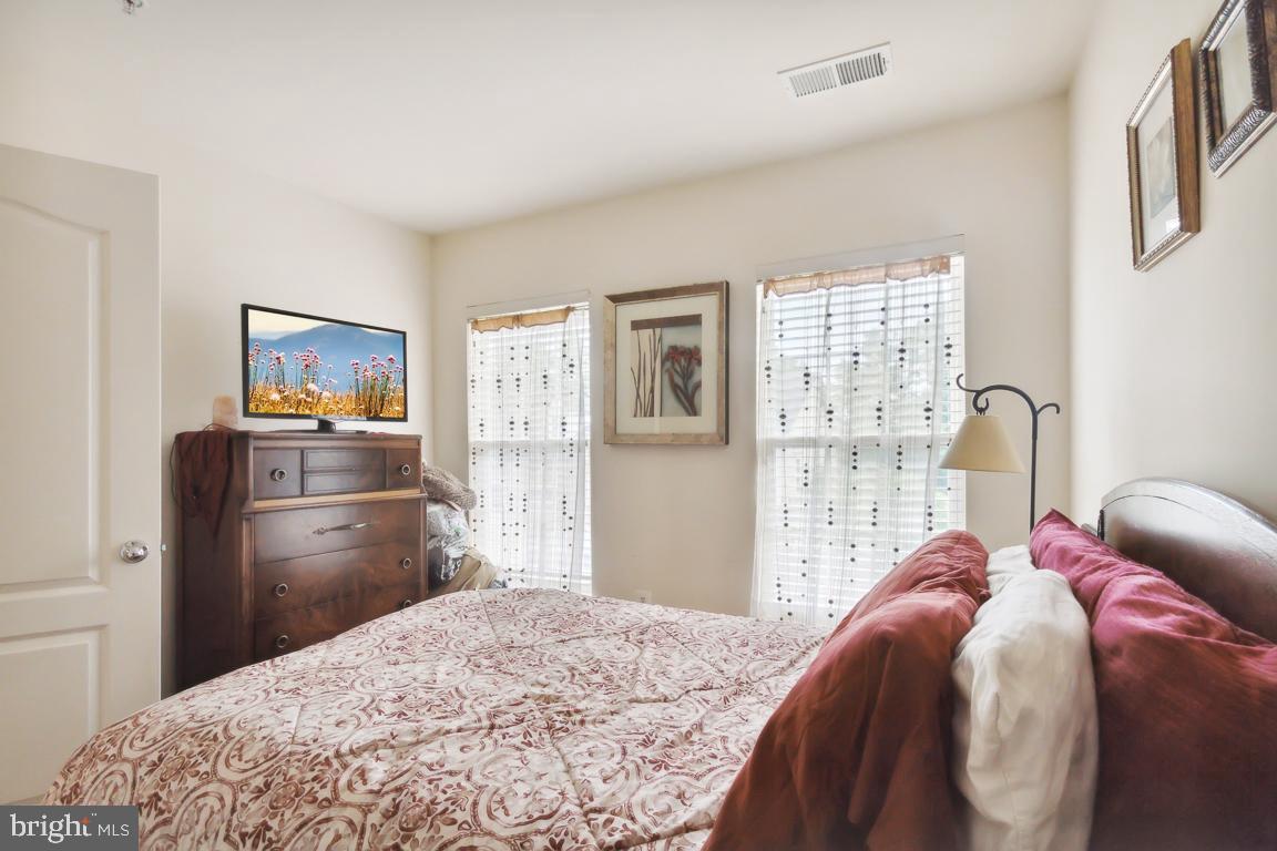 RIVERWATCH IND HEAD - Residential