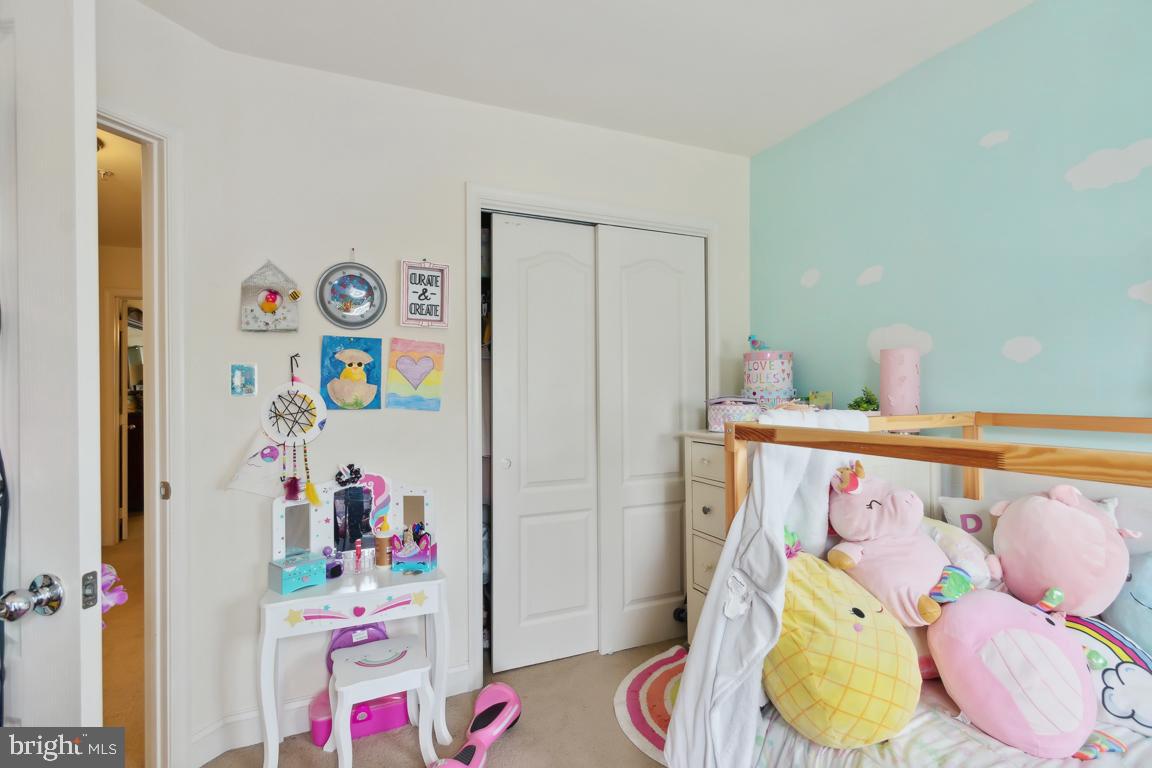 RIVERWATCH IND HEAD - Residential