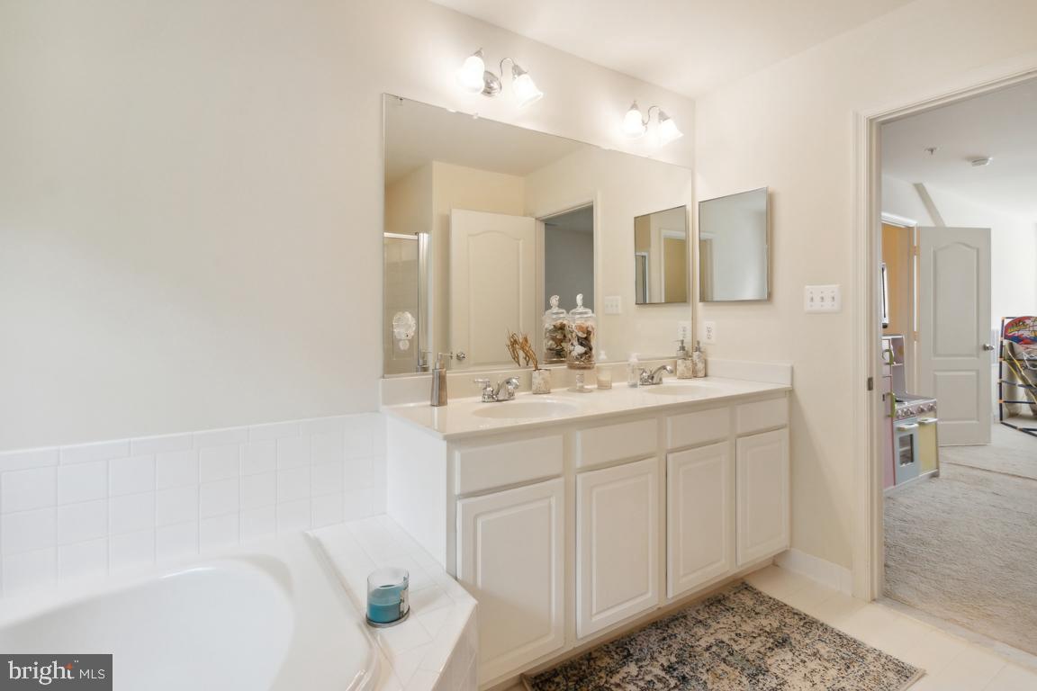 RIVERWATCH IND HEAD - Residential