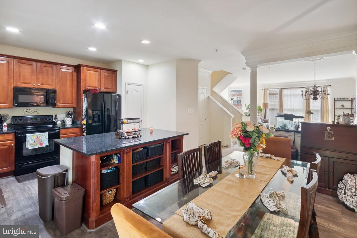 RIVERWATCH IND HEAD - Residential