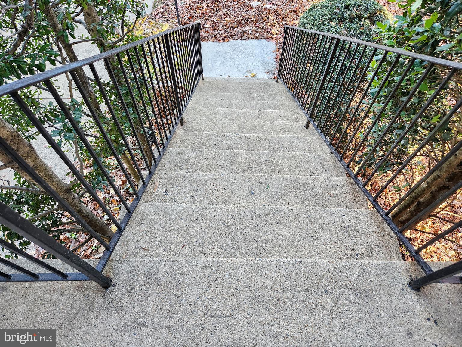 8026 READINGTON COURT