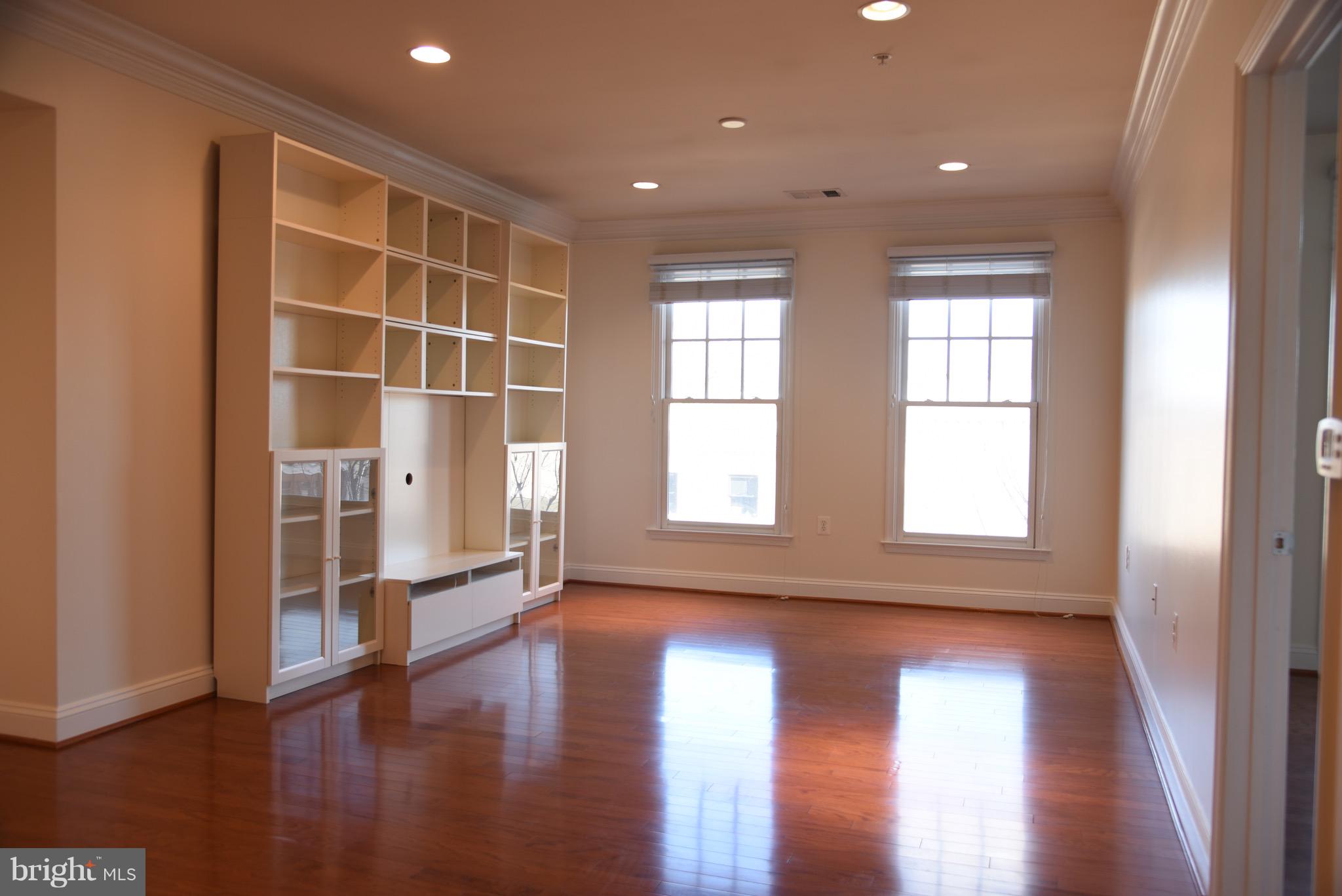 THE PRESCOTT - Residential Lease