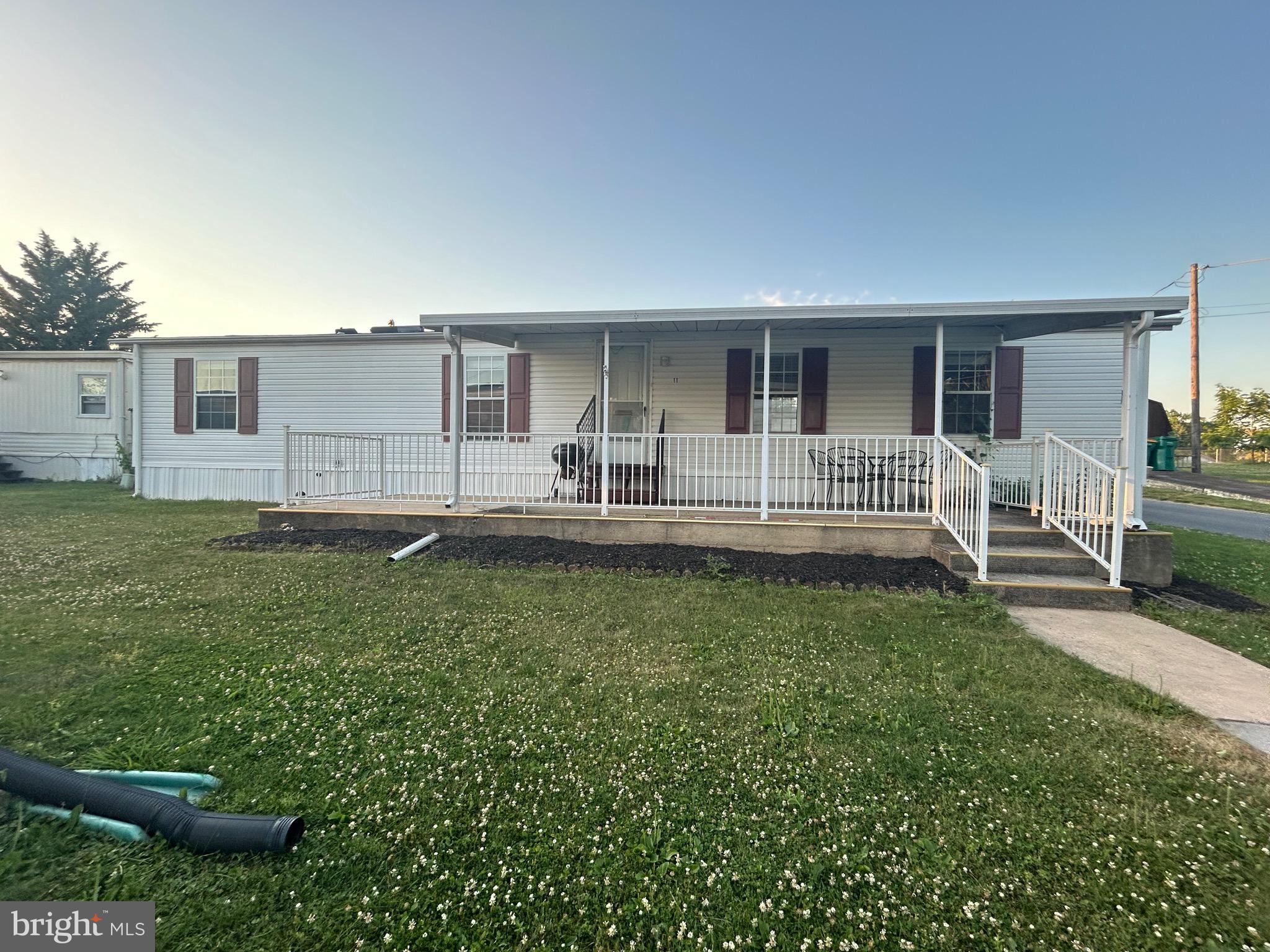 PALMDALE MOBILE HOME PARK - Residential