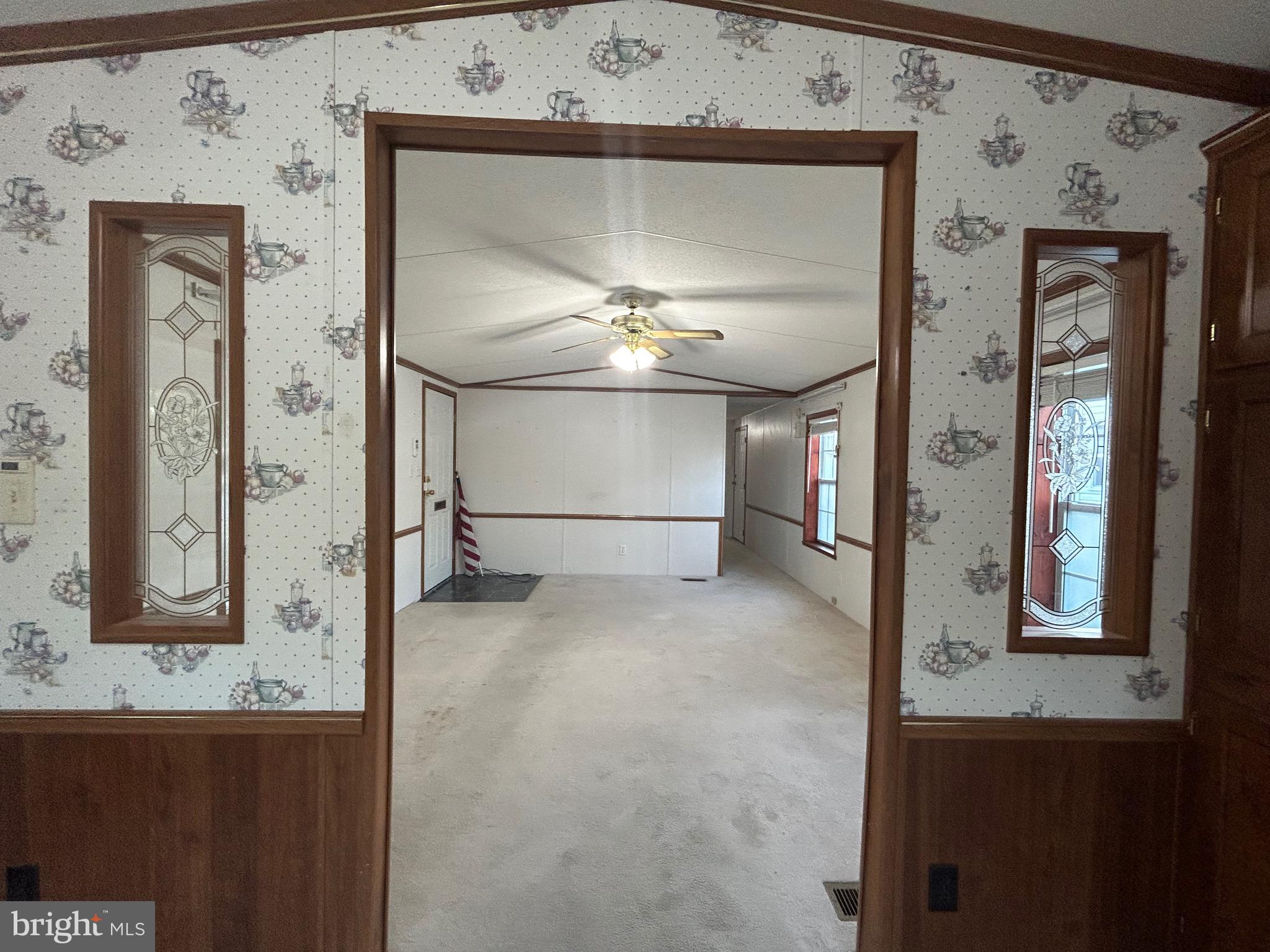 PALMDALE MOBILE HOME PARK - Residential