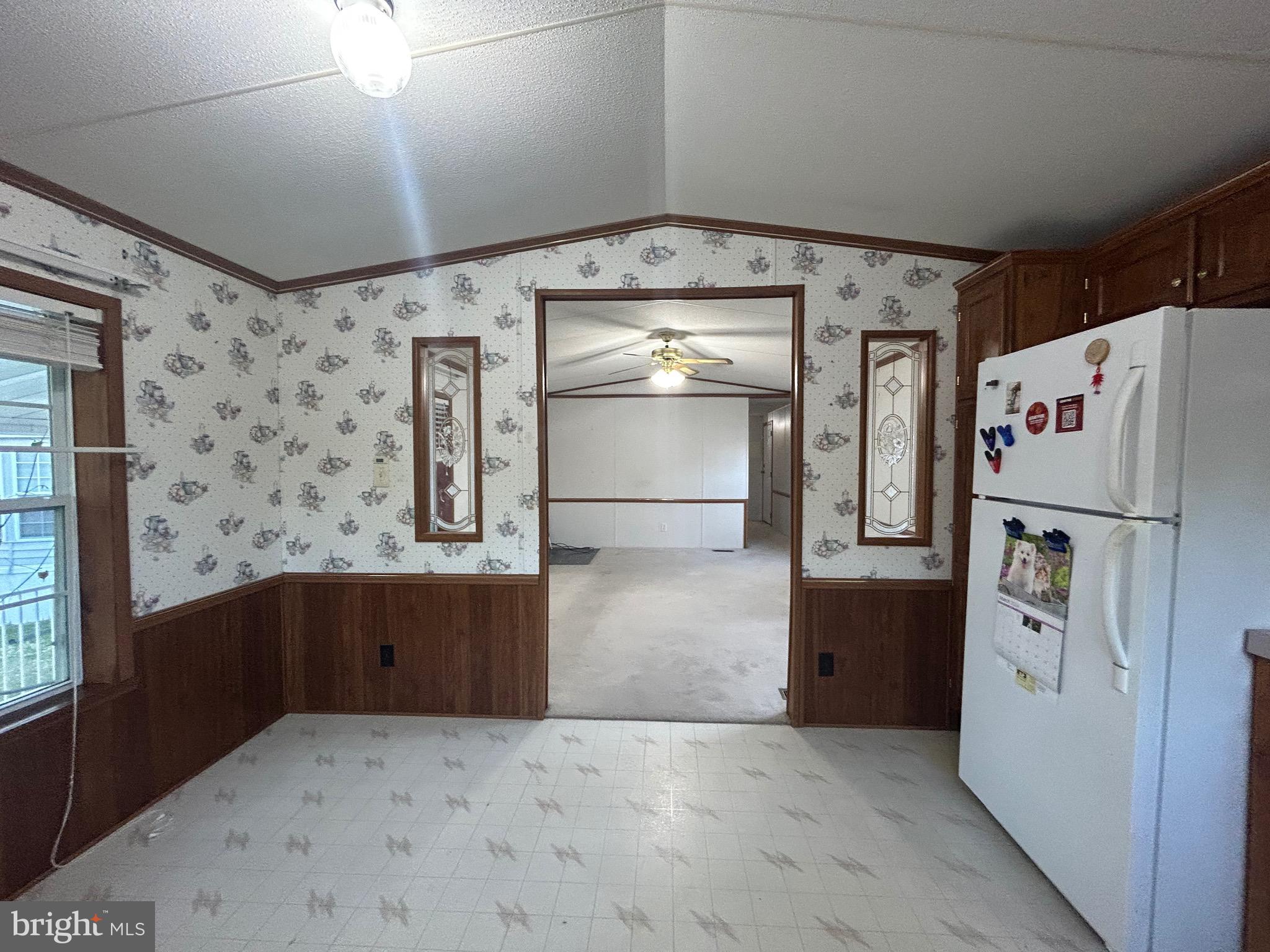 PALMDALE MOBILE HOME PARK - Residential