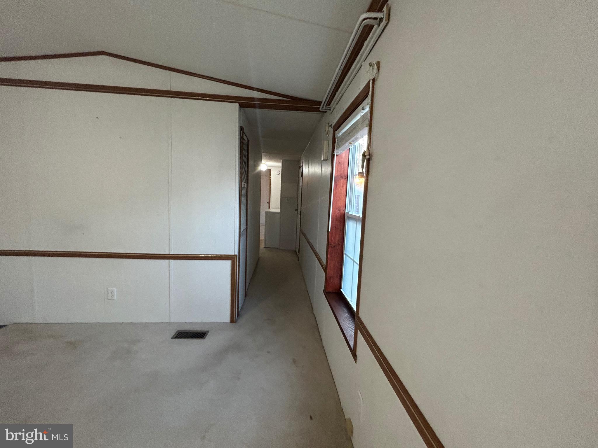 PALMDALE MOBILE HOME PARK - Residential