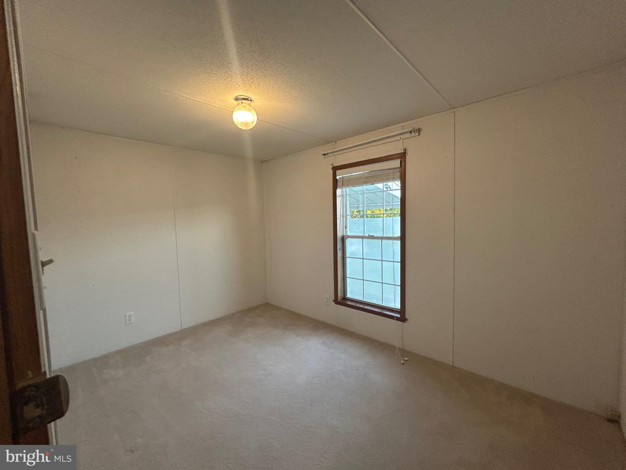 PALMDALE MOBILE HOME PARK - Residential