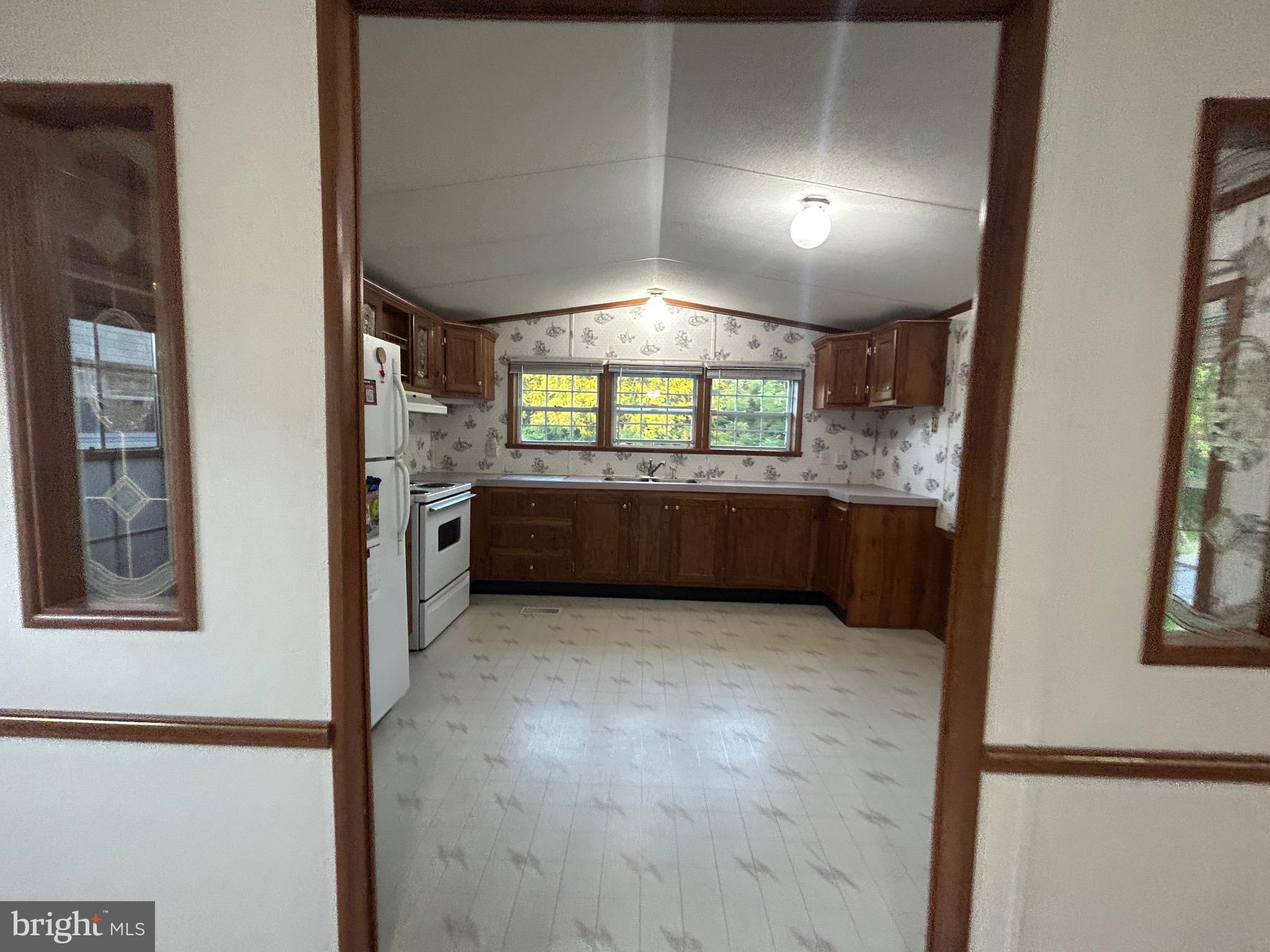 PALMDALE MOBILE HOME PARK - Residential