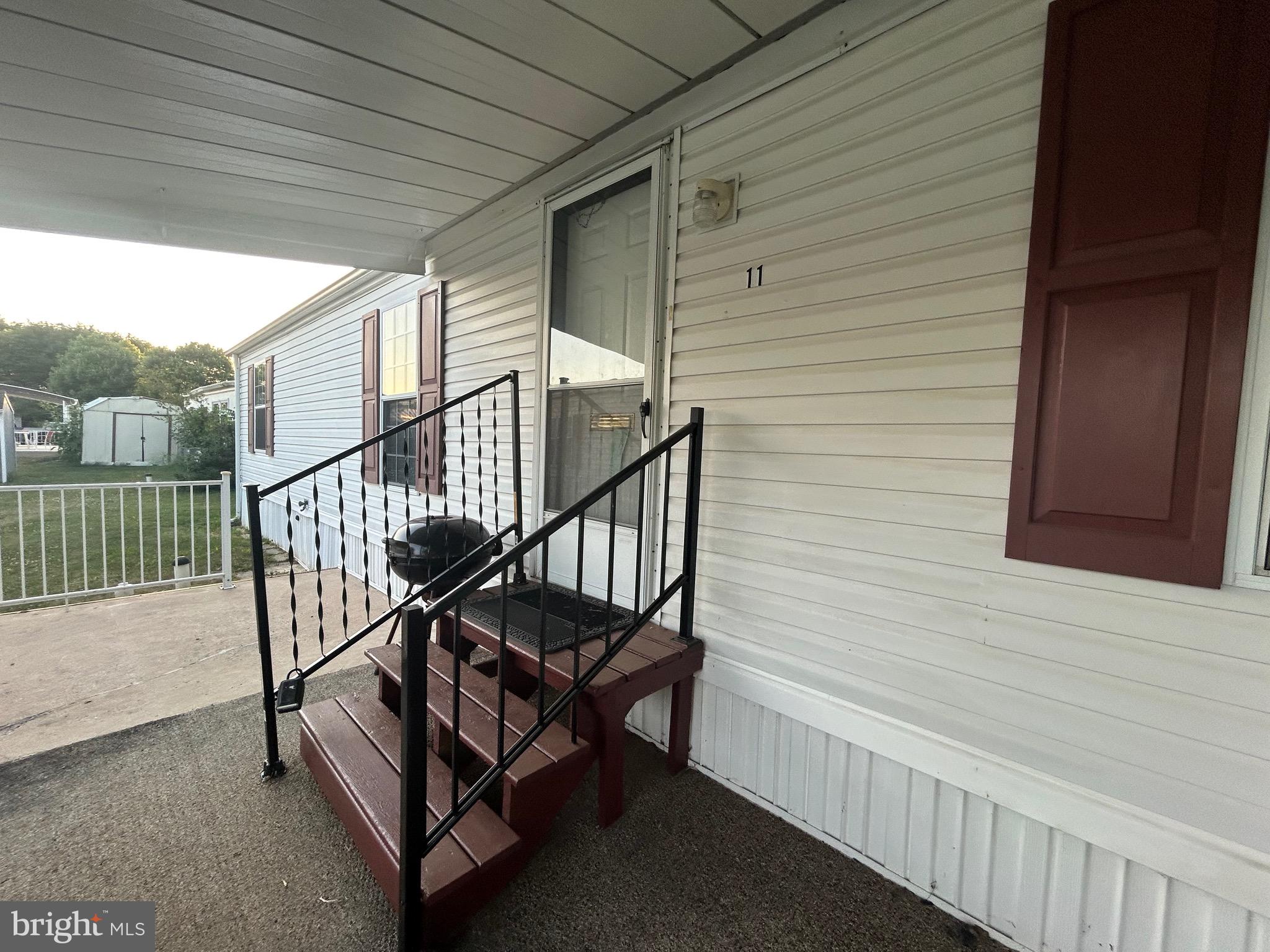 PALMDALE MOBILE HOME PARK - Residential