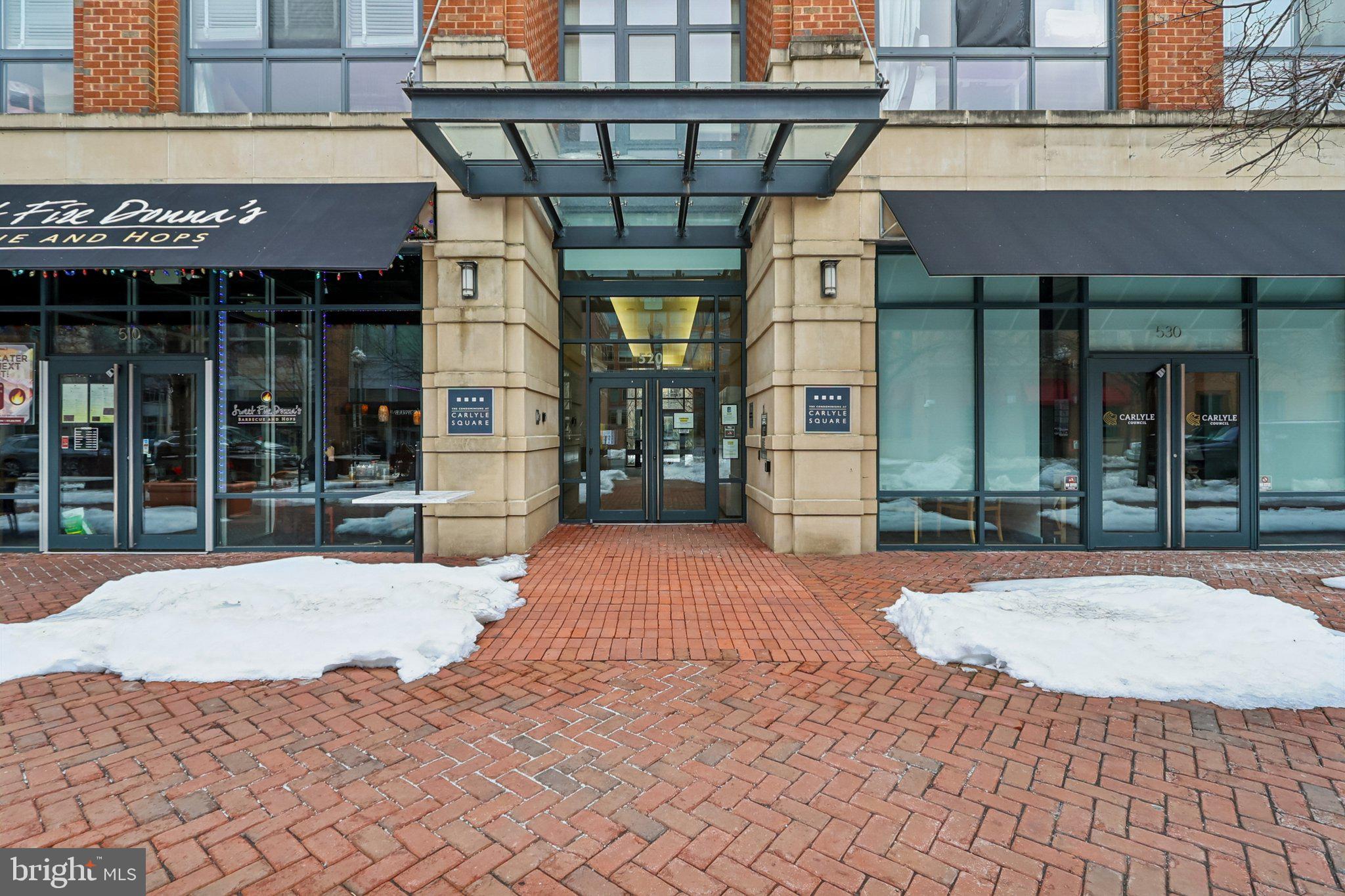 520 JOHN CARLYLE STREET 432