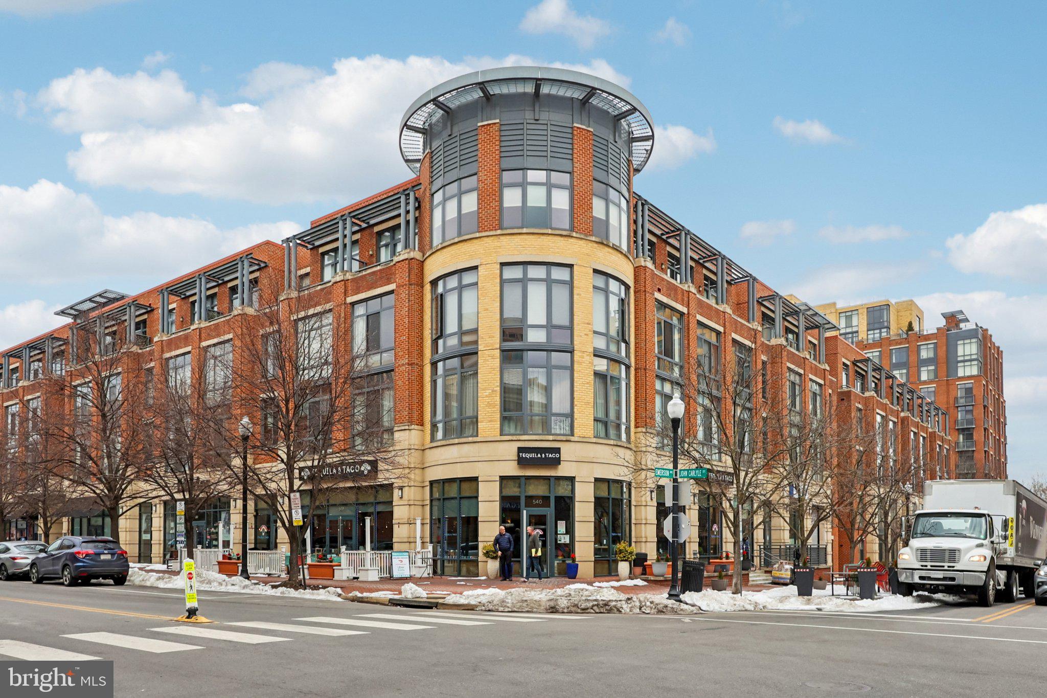 520 JOHN CARLYLE STREET 432