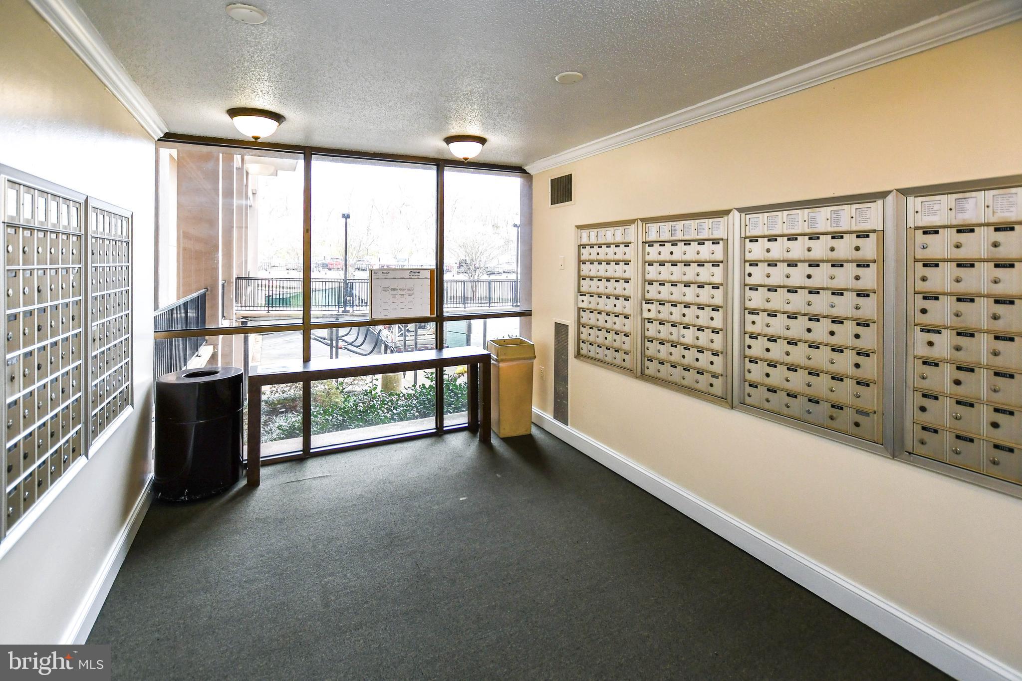 TOWERS IN WESTCHESTER PARK - Residential