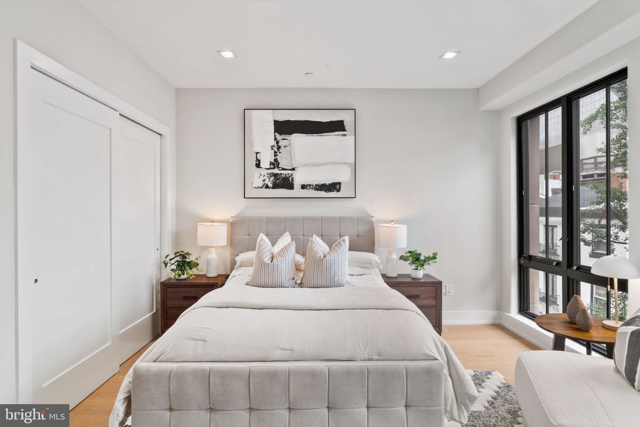 RITTENHOUSE SQUARE - Residential