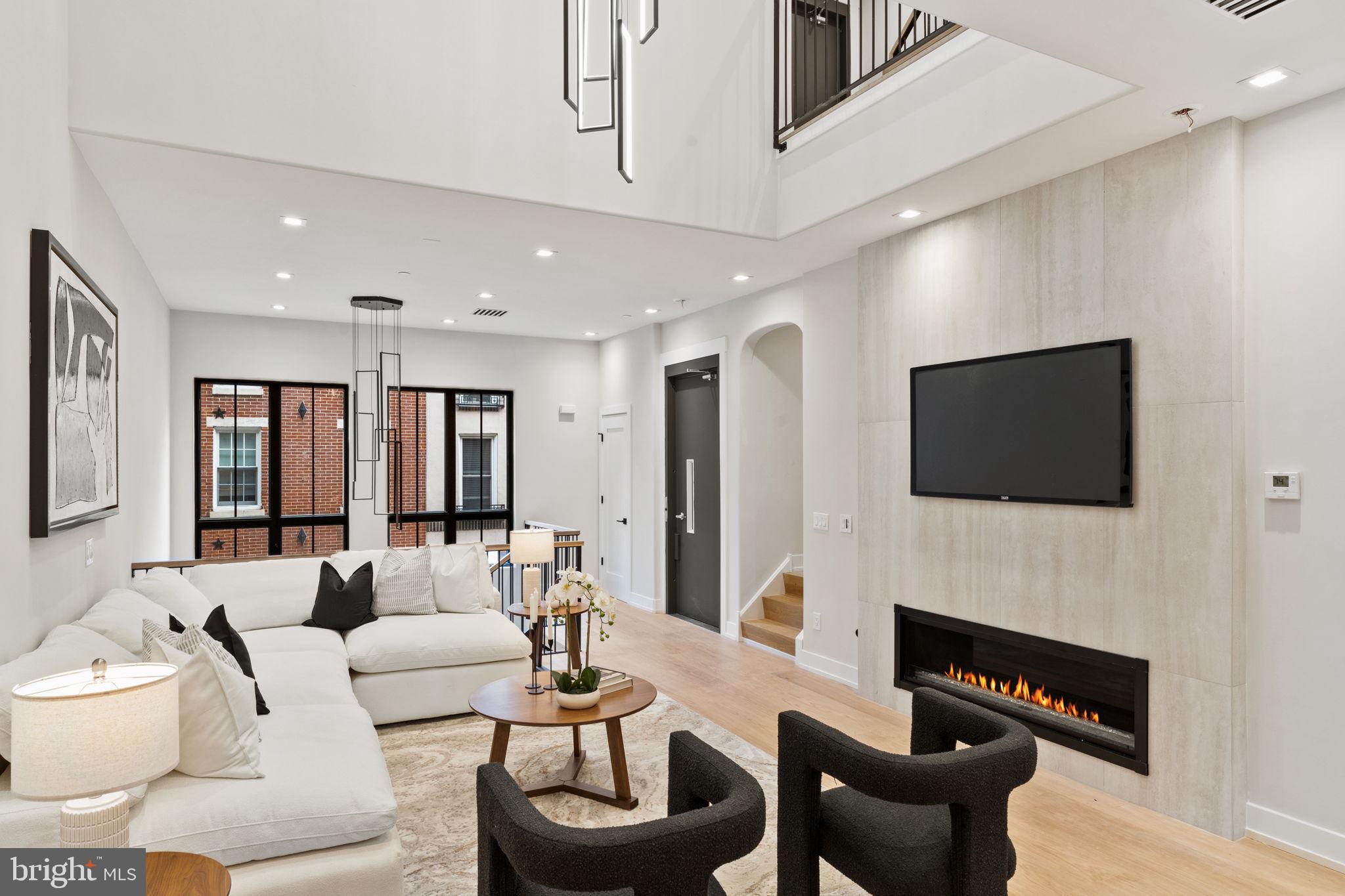 RITTENHOUSE SQUARE - Residential