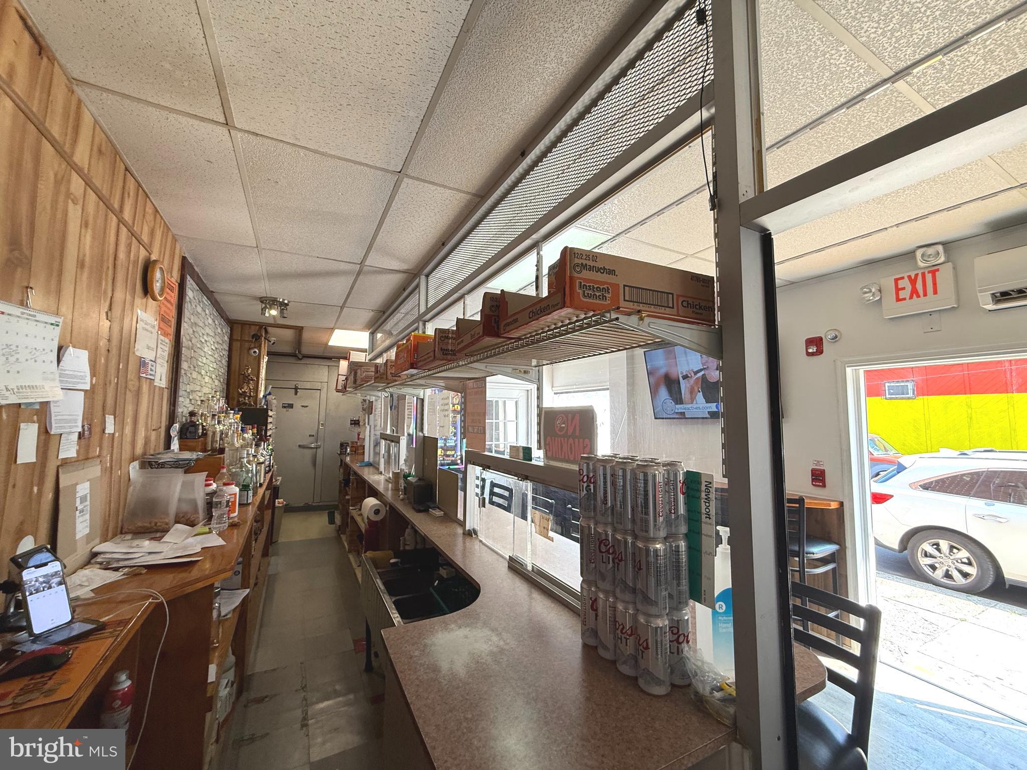 FRANKFORD - Commercial Sale