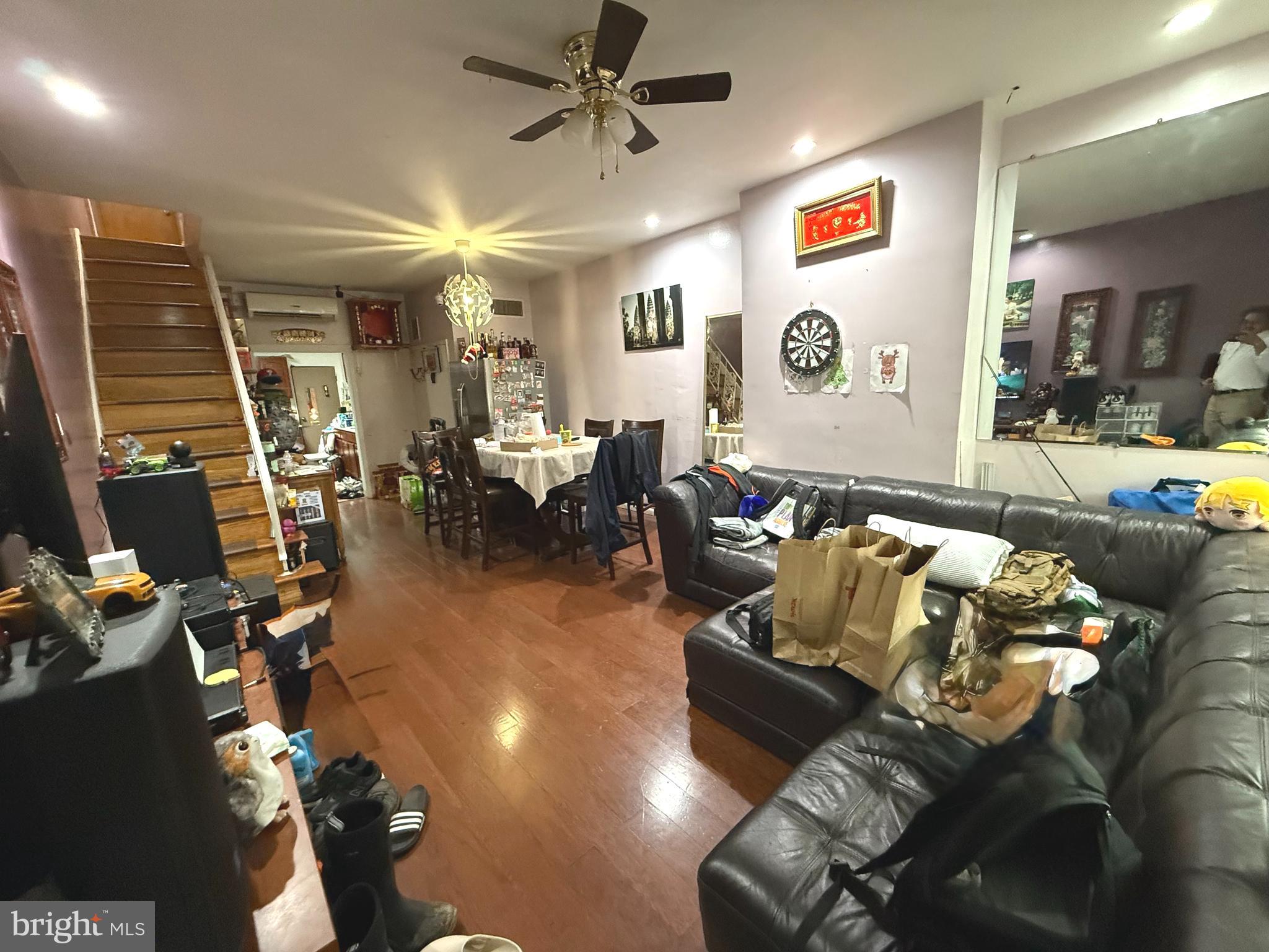 FRANKFORD - Commercial Sale