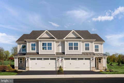 Townhouse For Sale - 5445 Pondview Lane<br/> ELLICOTT CITY, MD 21043