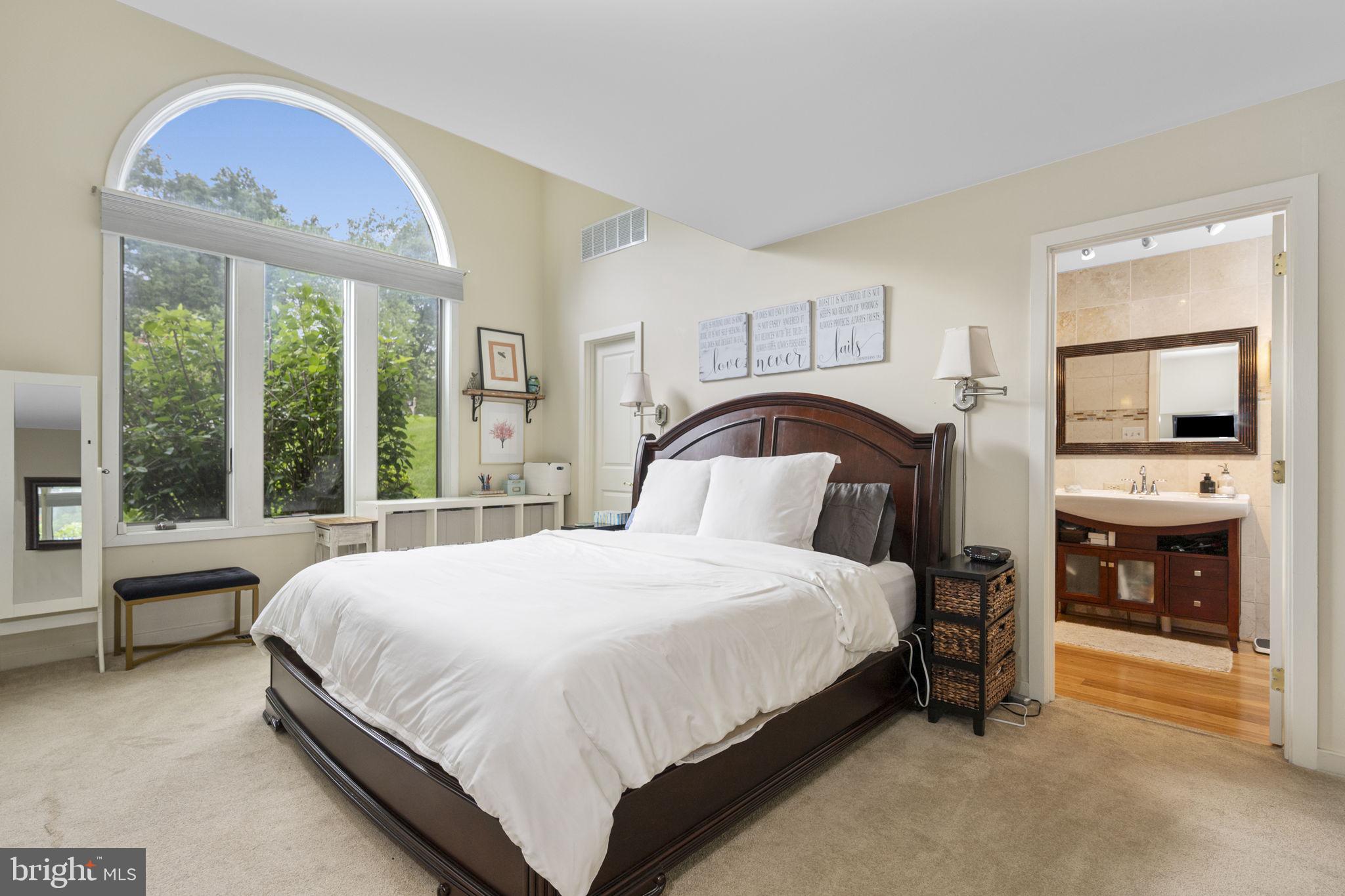 376 HARSHAW DRIVE