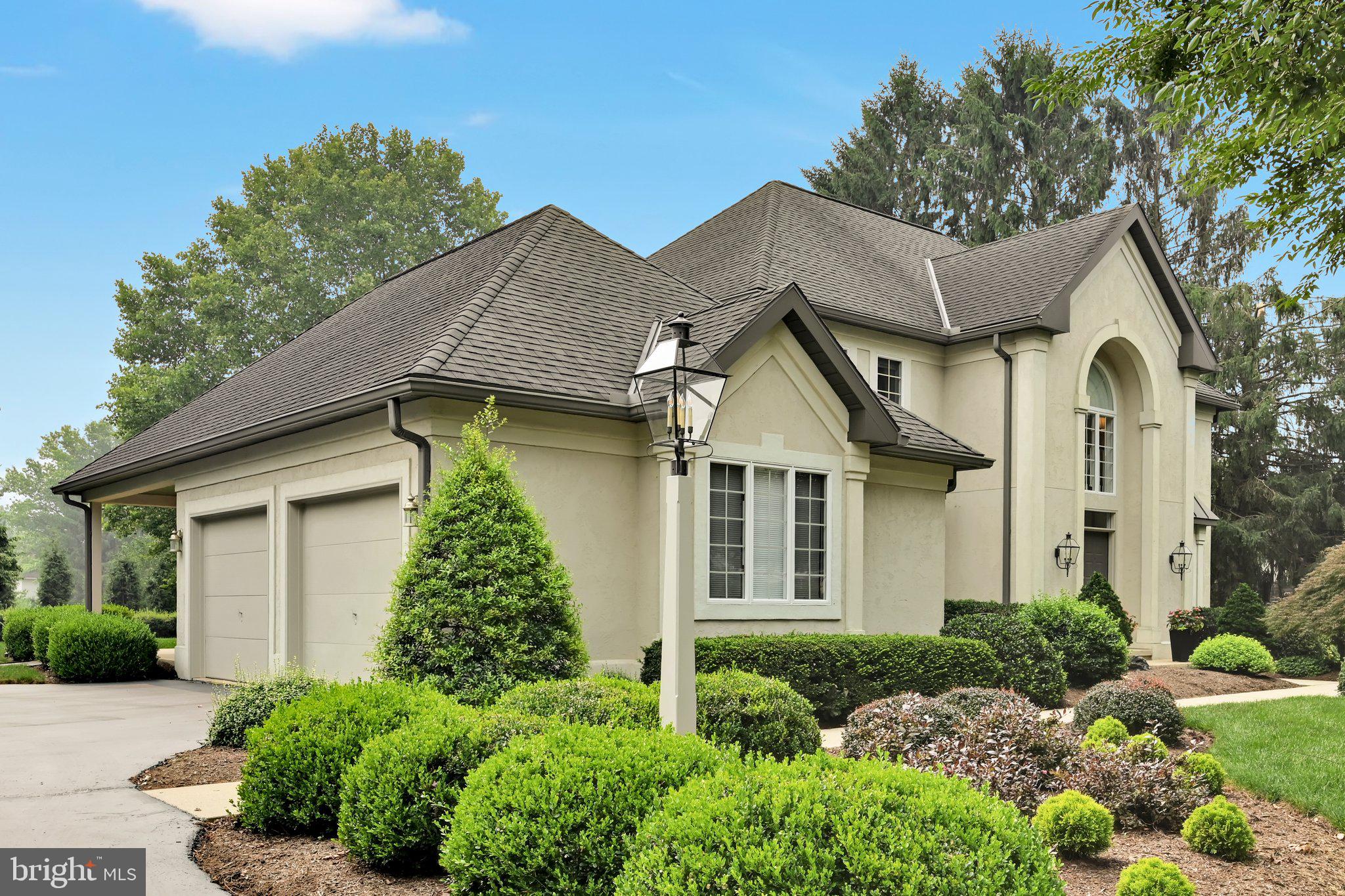 1318 BEACONFIELD LANE